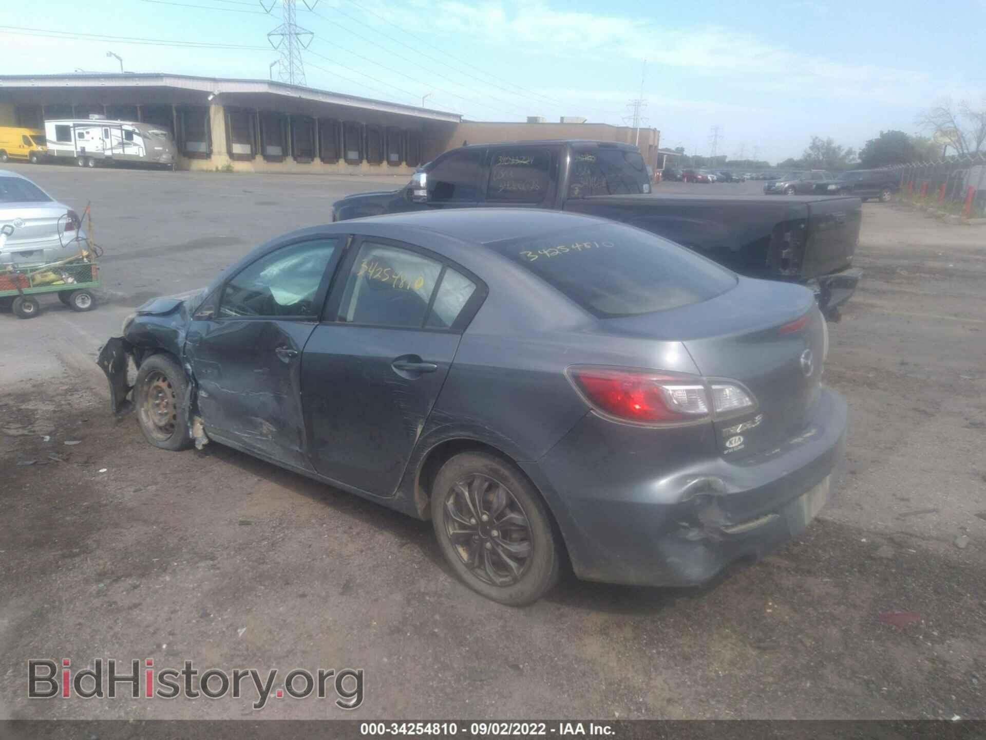 2013 MAZDA MAZDA3 - VIN: JM1BL1U83D1714615 - Фото 3
