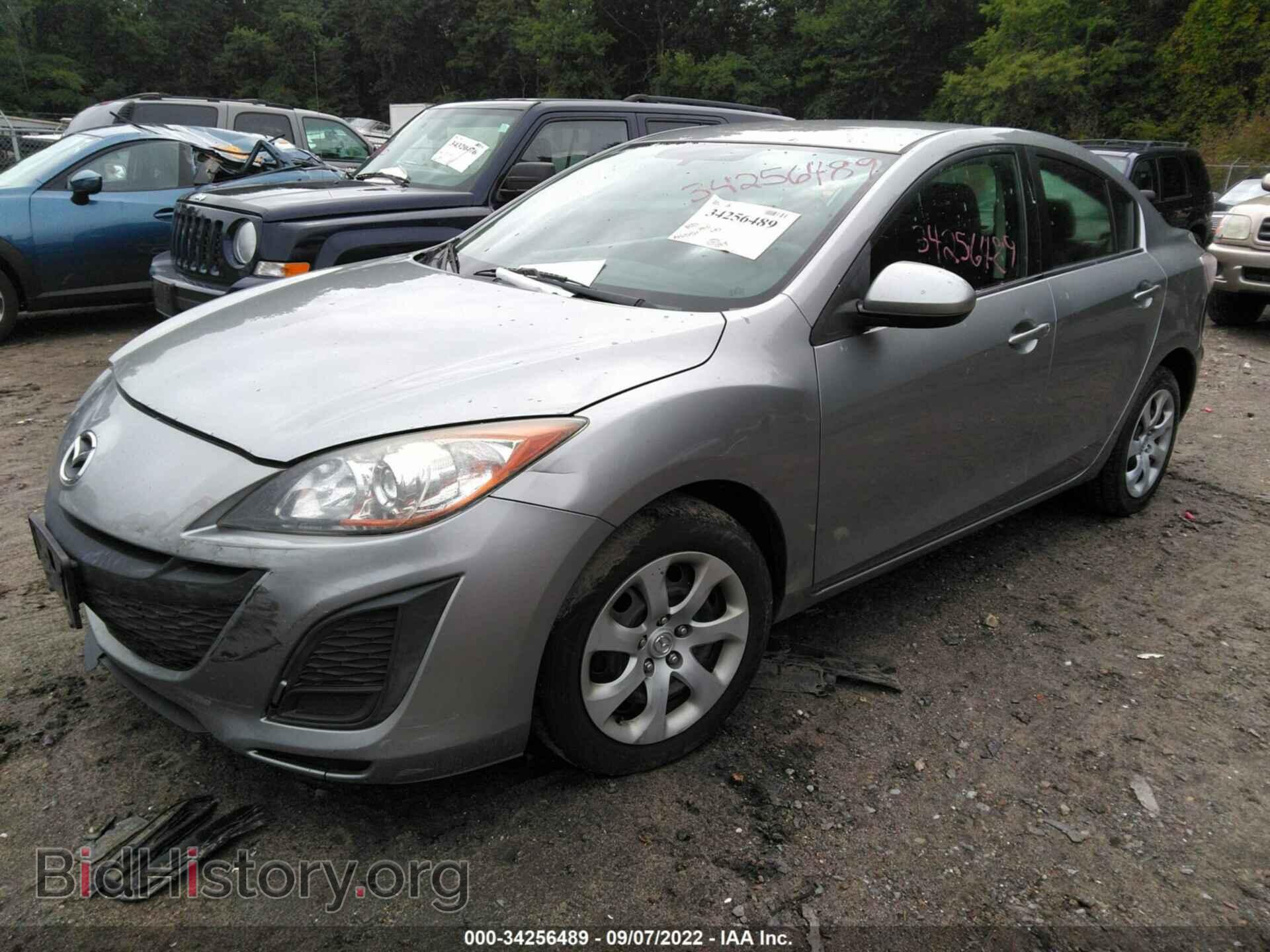 2011 MAZDA MAZDA3 - VIN: JM1BL1UG1B1454669 - Фото 2