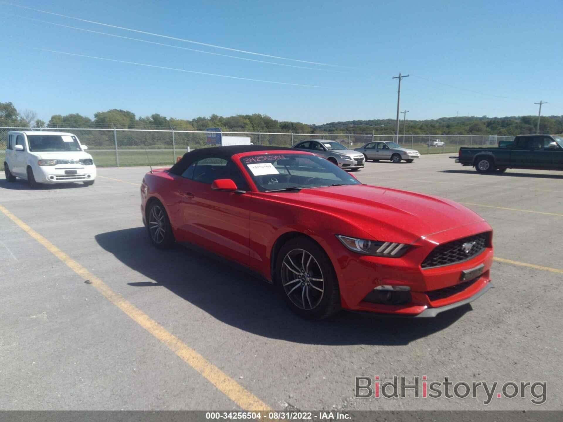 Photo 1FATP8UH8G5295939 - FORD MUSTANG 2016