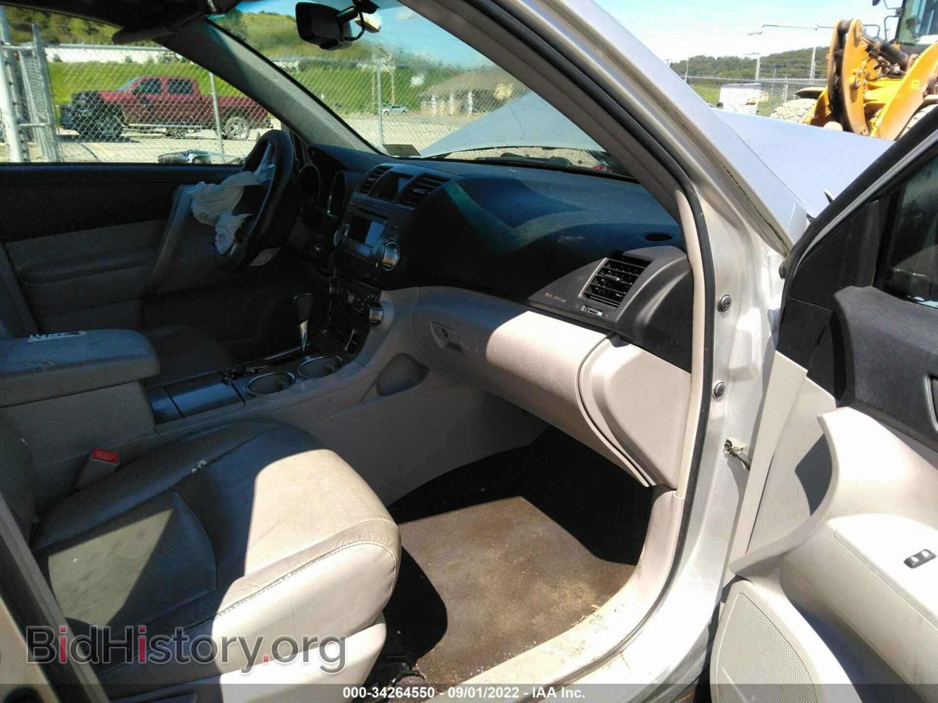 2011 TOYOTA HIGHLANDER - VIN: 5TDBK3EH8BS049286 - Фото 5