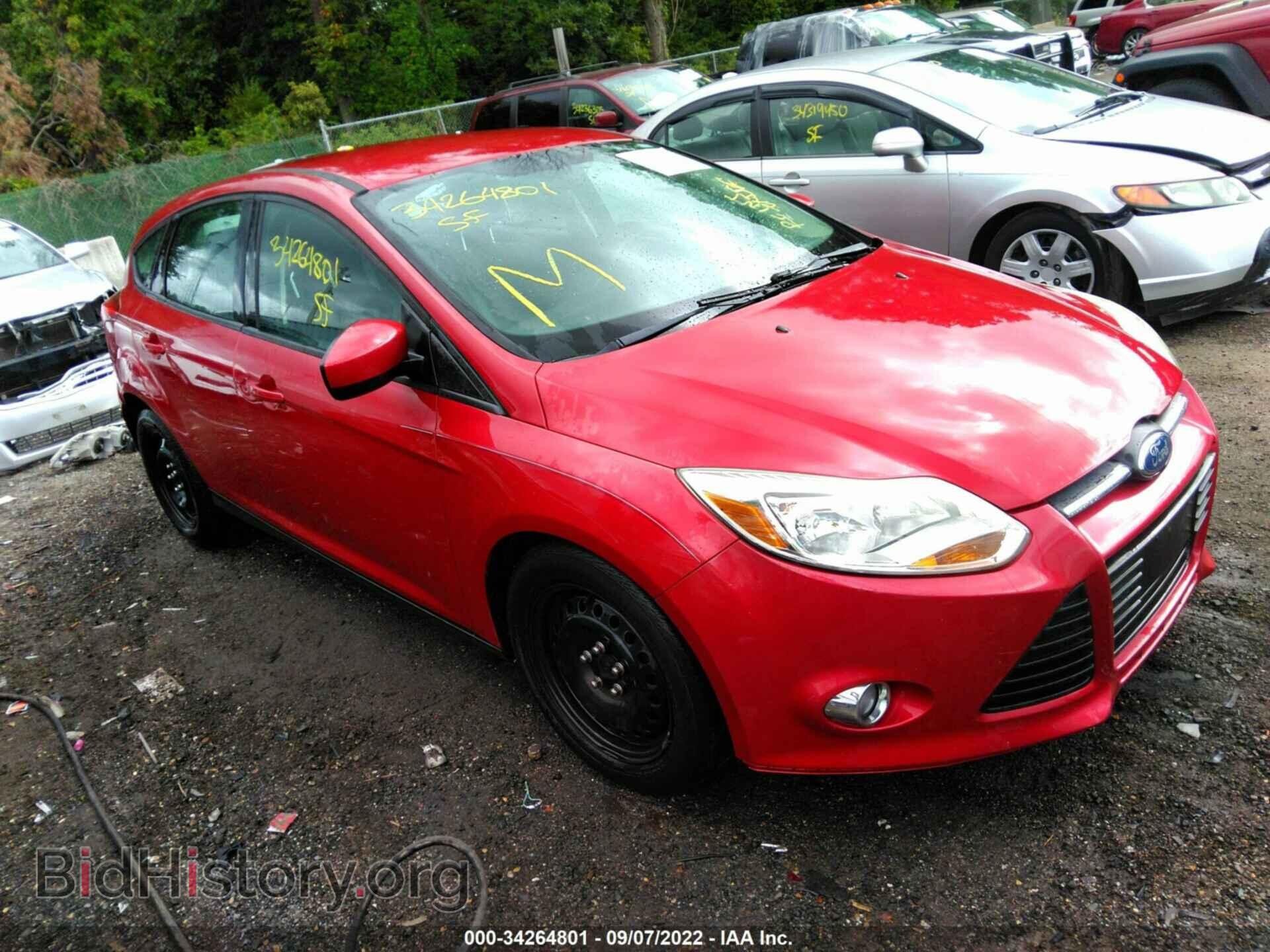 Photo 1FAHP3K29CL124677 - FORD FOCUS 2012
