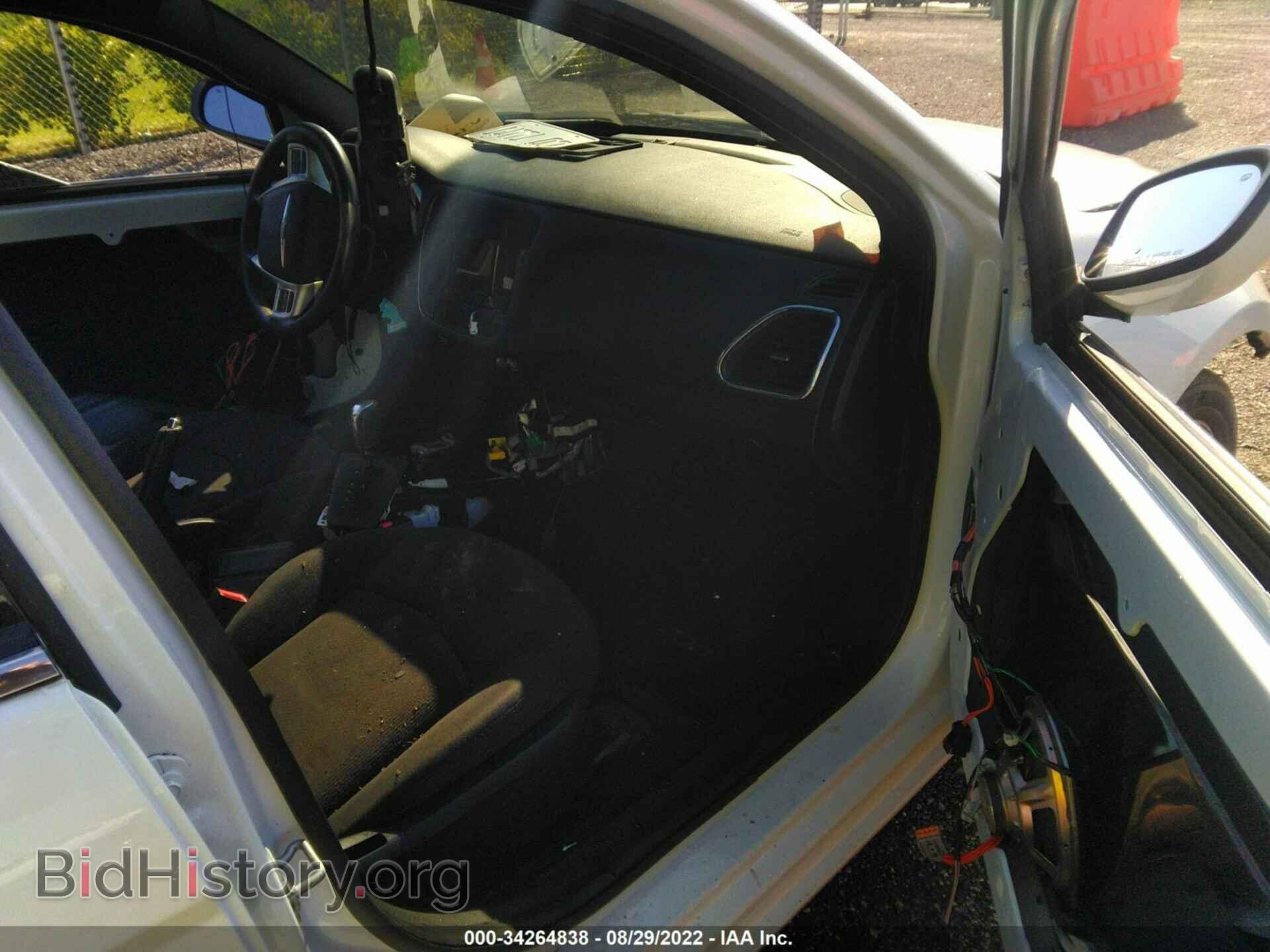 2012 CHRYSLER 200 - VIN: 1C3CCBBGXCN330024 - Фото 5