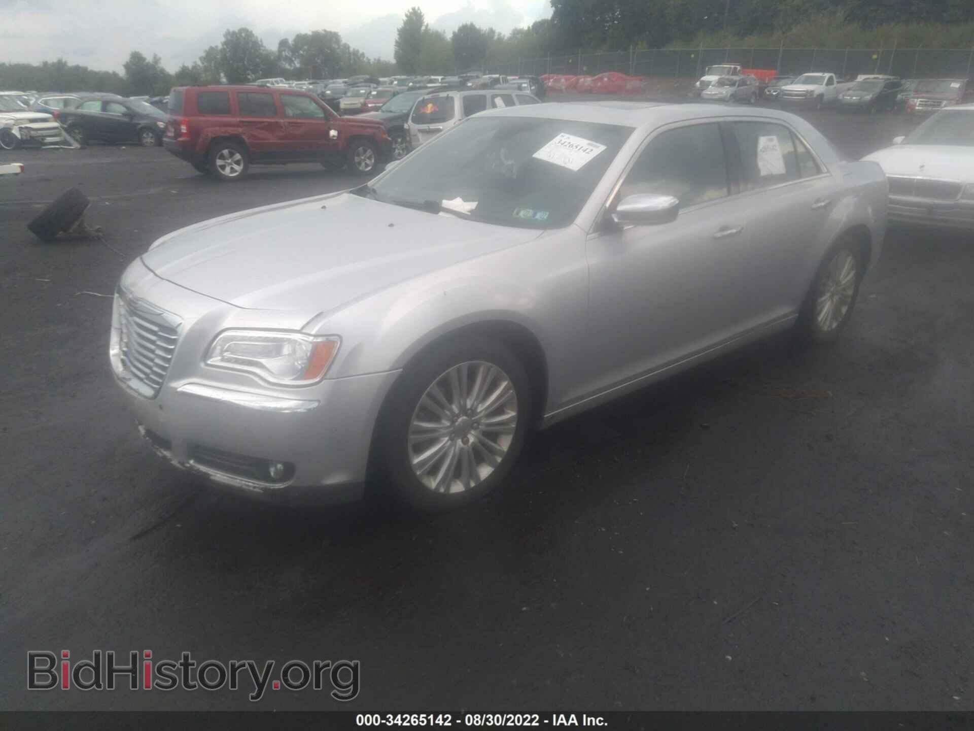 2012 CHRYSLER 300 - VIN: 2C3CCAHG9CH313838 - Фото 2