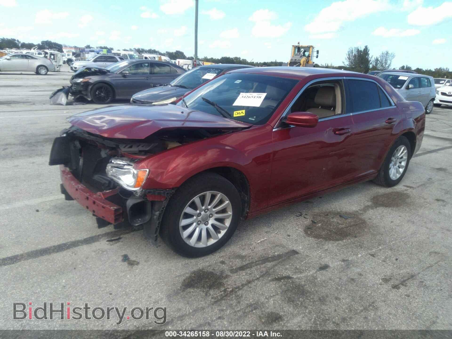 2013 CHRYSLER 300 - VIN: 2C3CCAAG0DH577543 - Photo 2