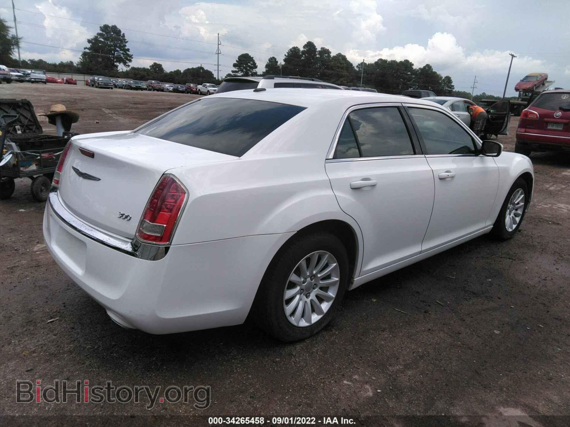 2013 CHRYSLER 300 - VIN: 2C3CCAAG0DH508058 - Фото 4