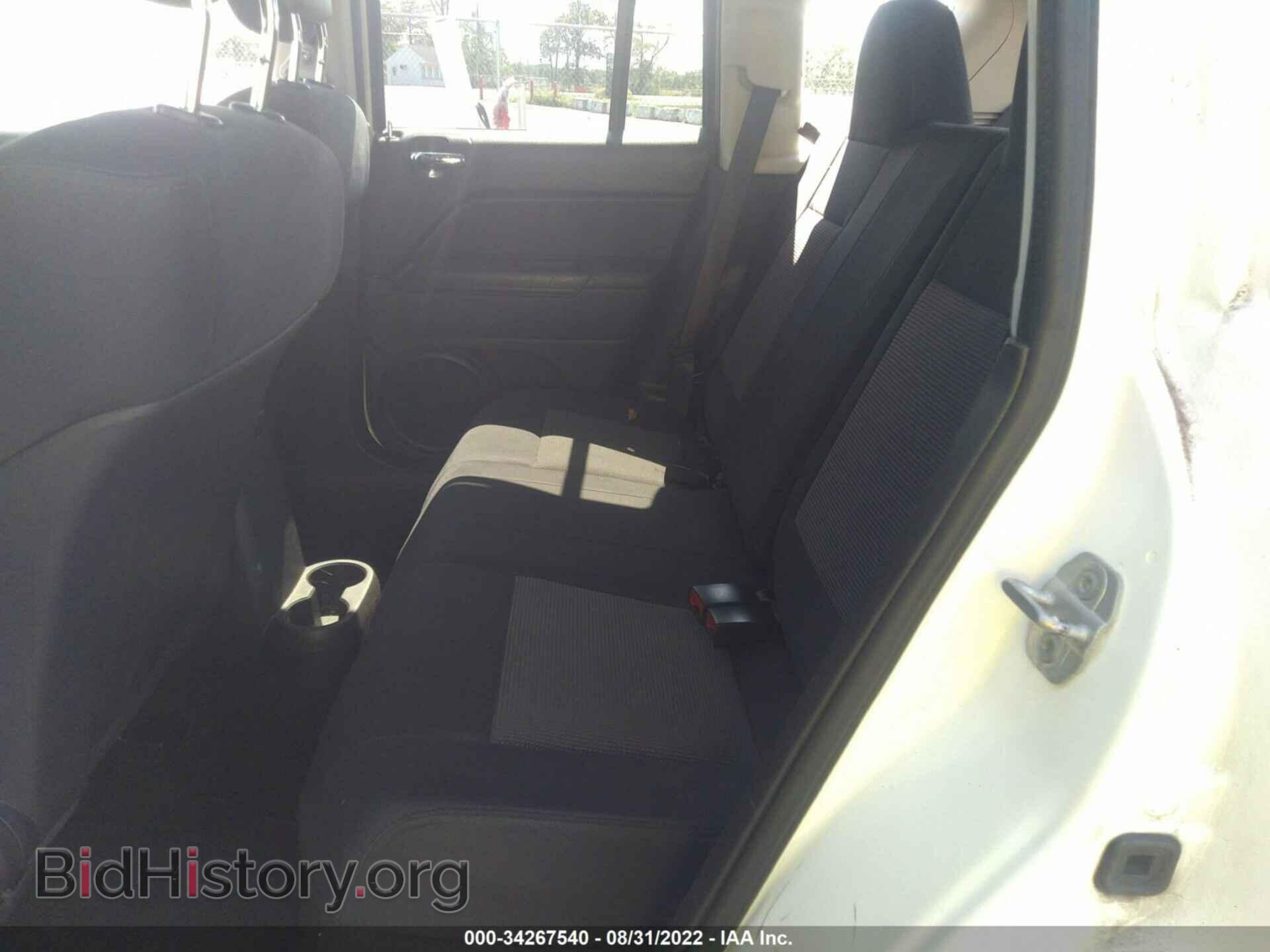 2012 JEEP COMPASS - VIN: 1C4NJDBBXCD588351 - Фото 8