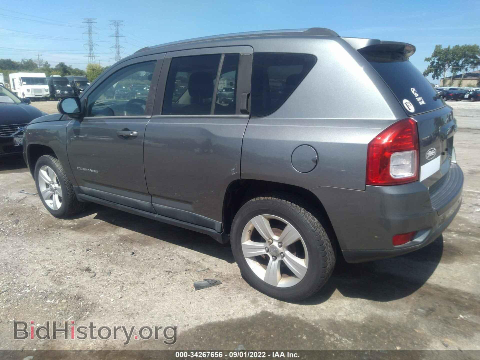 2011 JEEP COMPASS - VIN: 1J4NT1FA8BD182443 - Photo 3
