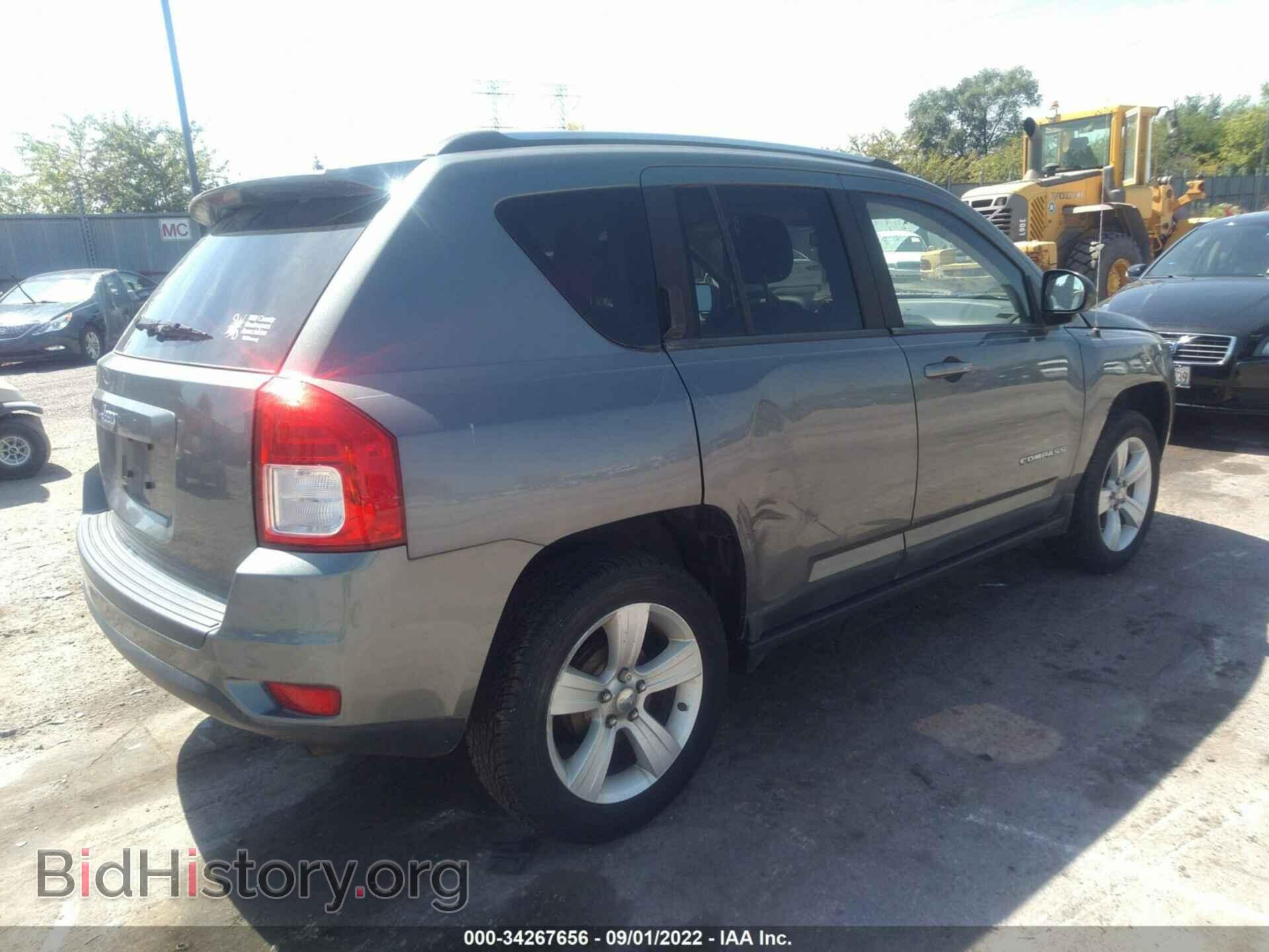 2011 JEEP COMPASS - VIN: 1J4NT1FA8BD182443 - Photo 4