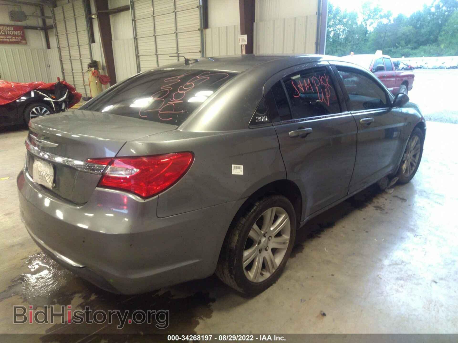2013 CHRYSLER 200 - VIN: 1C3CCBBB2DN695450 - Photo 4