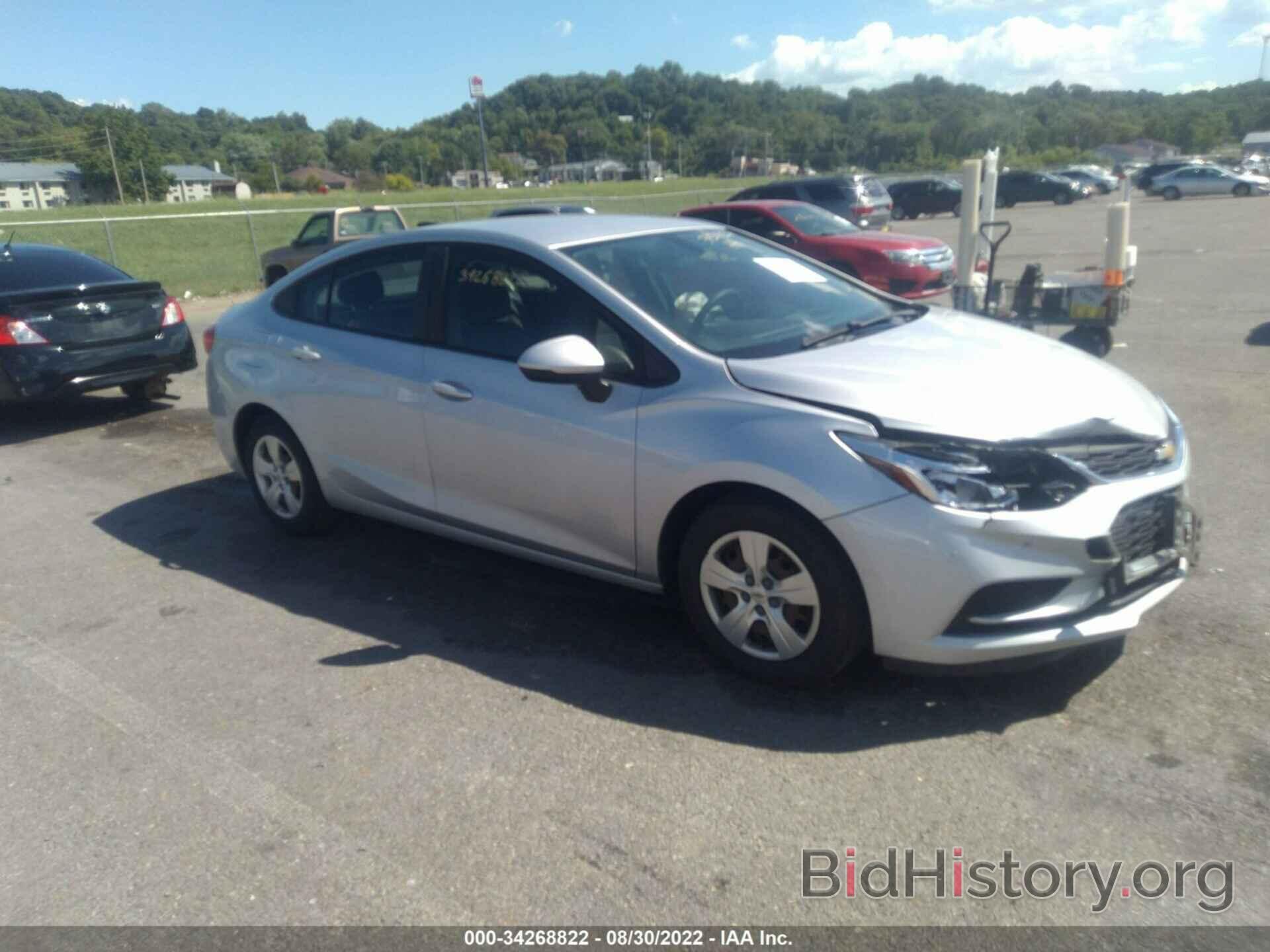 Photo 1G1BC5SM8H7113672 - CHEVROLET CRUZE 2017