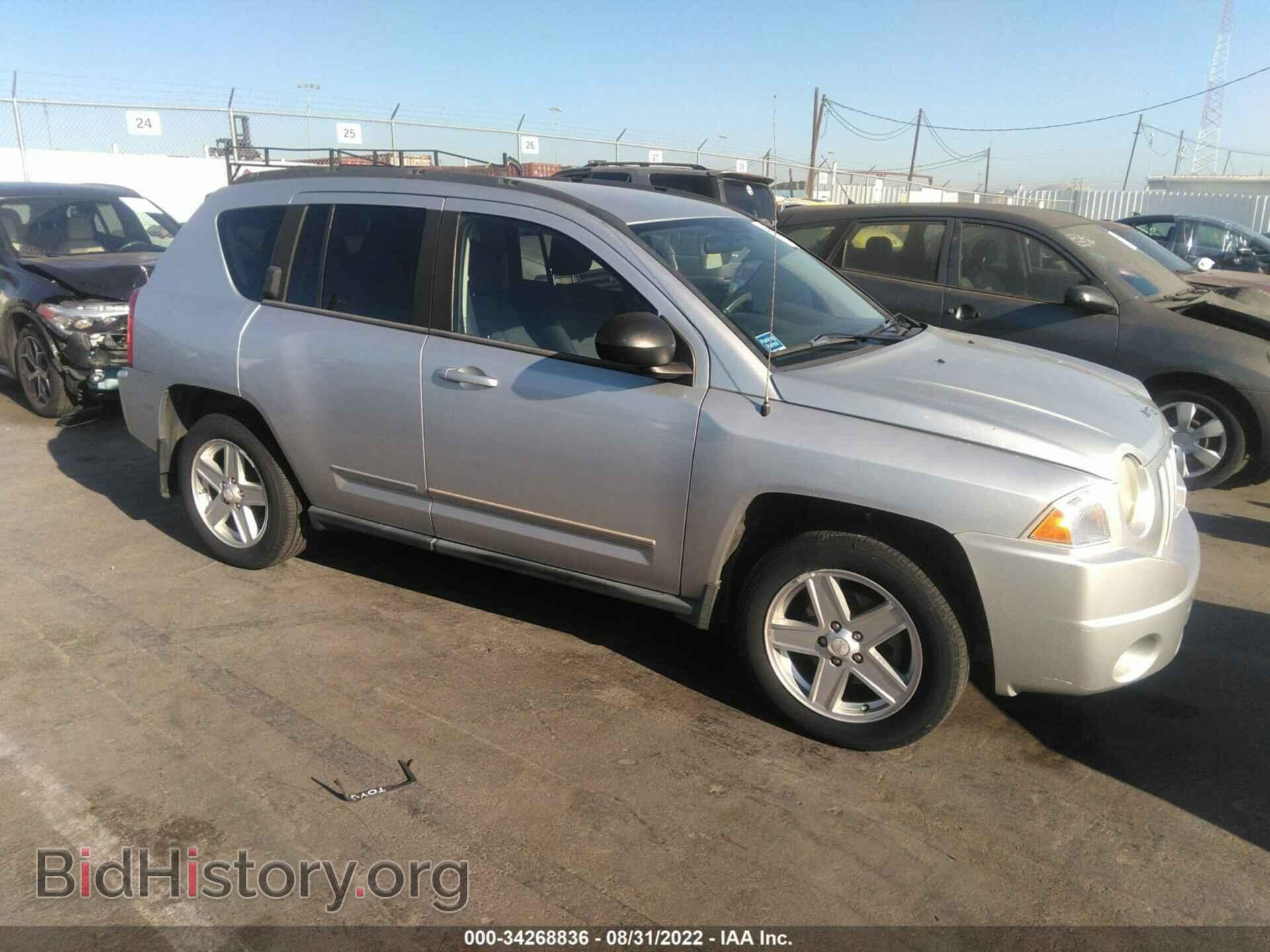 Фотография 1J4NT4FB2AD541097 - JEEP COMPASS 2010