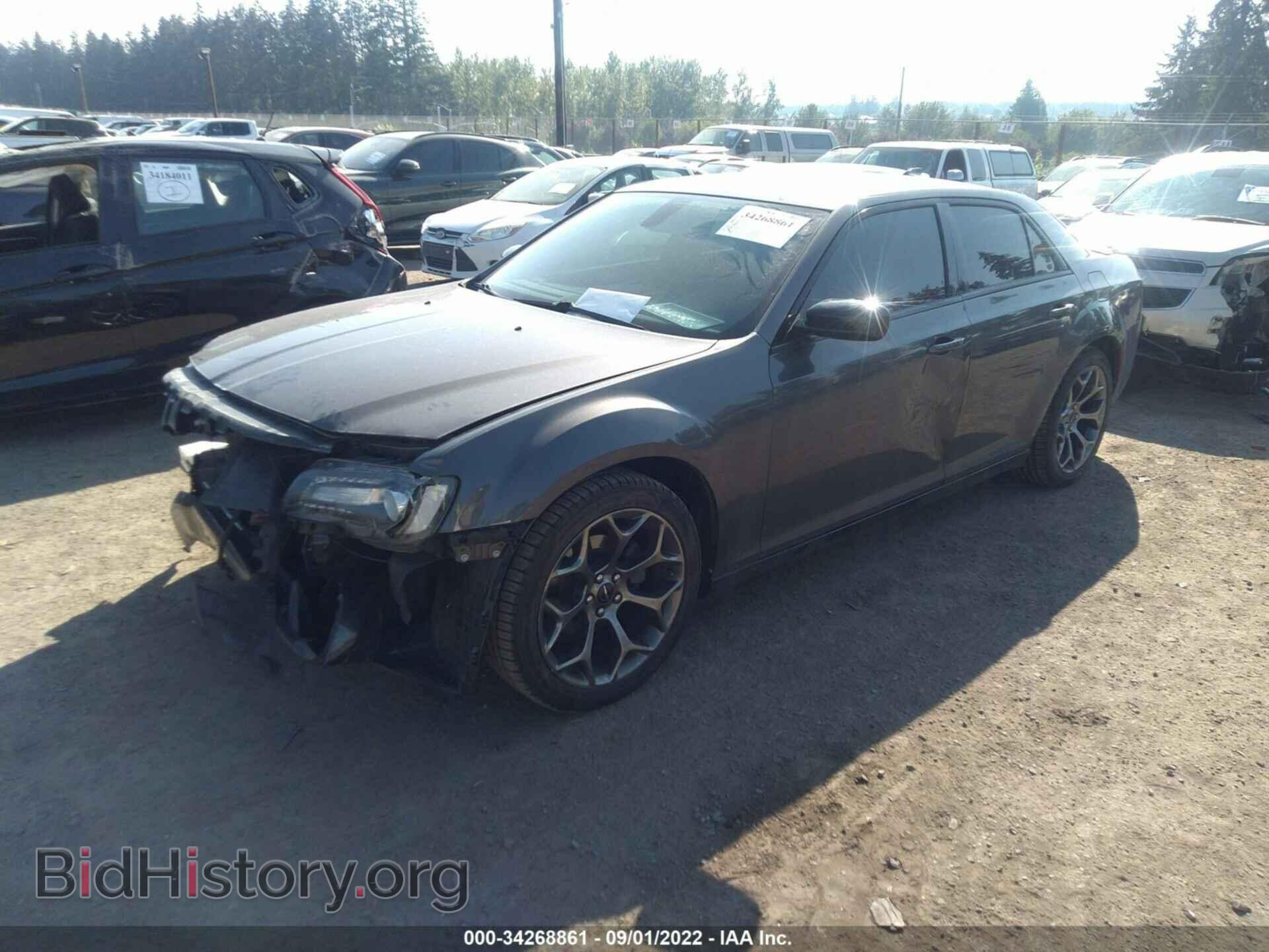 2018 CHRYSLER 300 - VIN: 2C3CCAAG7JH279177 - Фото 2