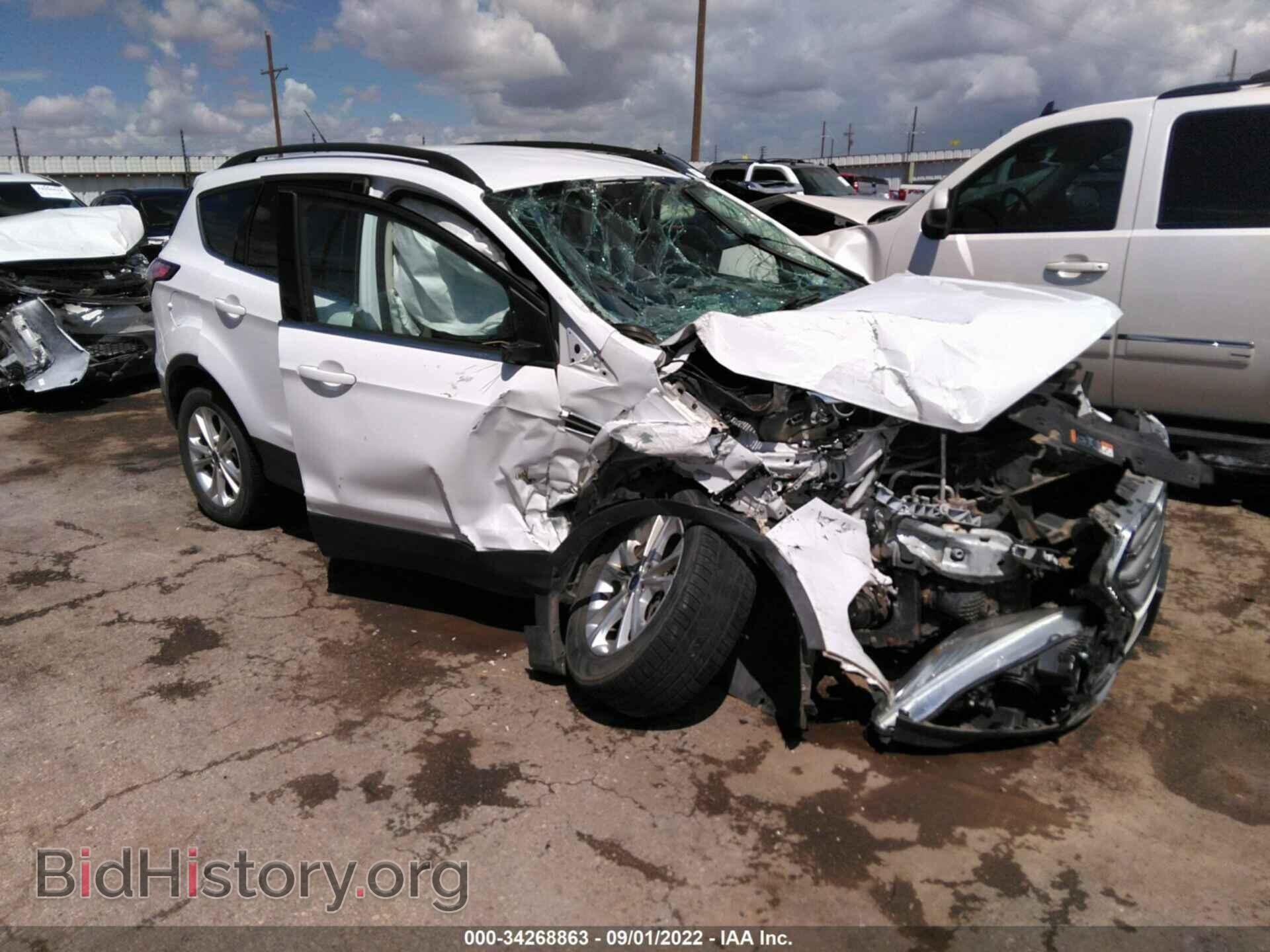 Фотография 1FMCU0G99HUB76423 - FORD ESCAPE 2017
