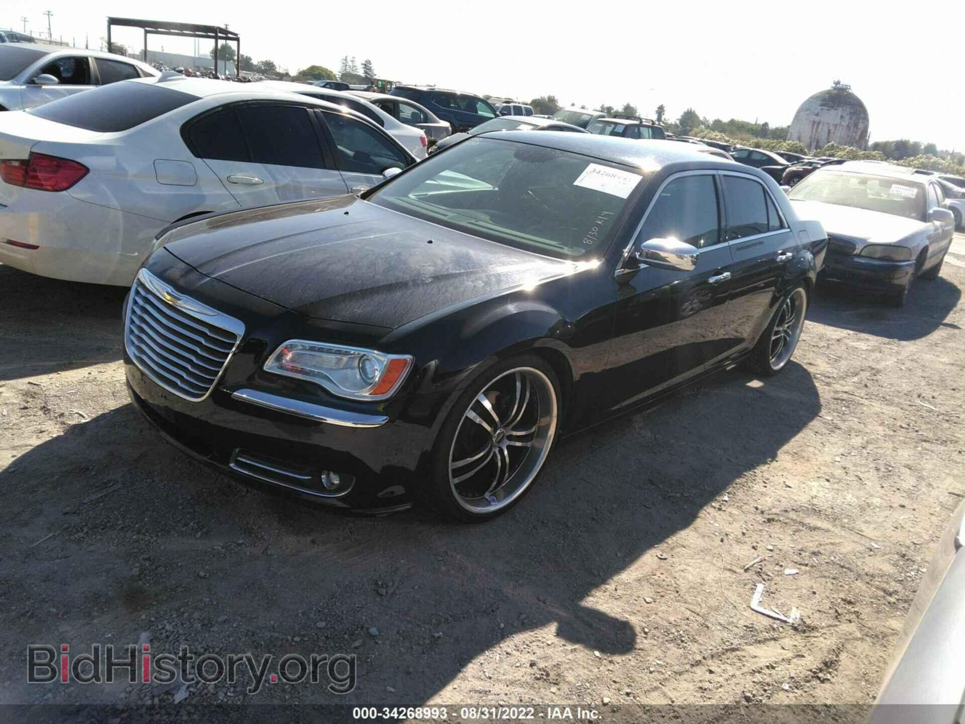 2012 CHRYSLER 300 - VIN: 2C3CCACGXCH310261 - Фото 2