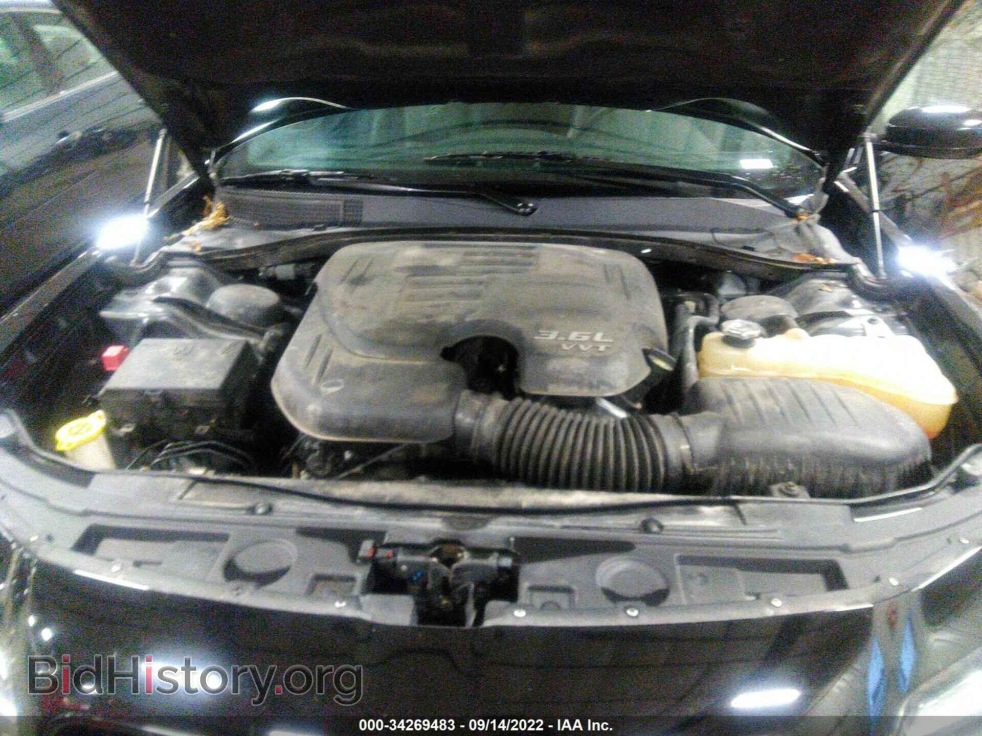 2016 CHRYSLER 300 - VIN: 2C3CCAGG7GH244641 - Photo 10