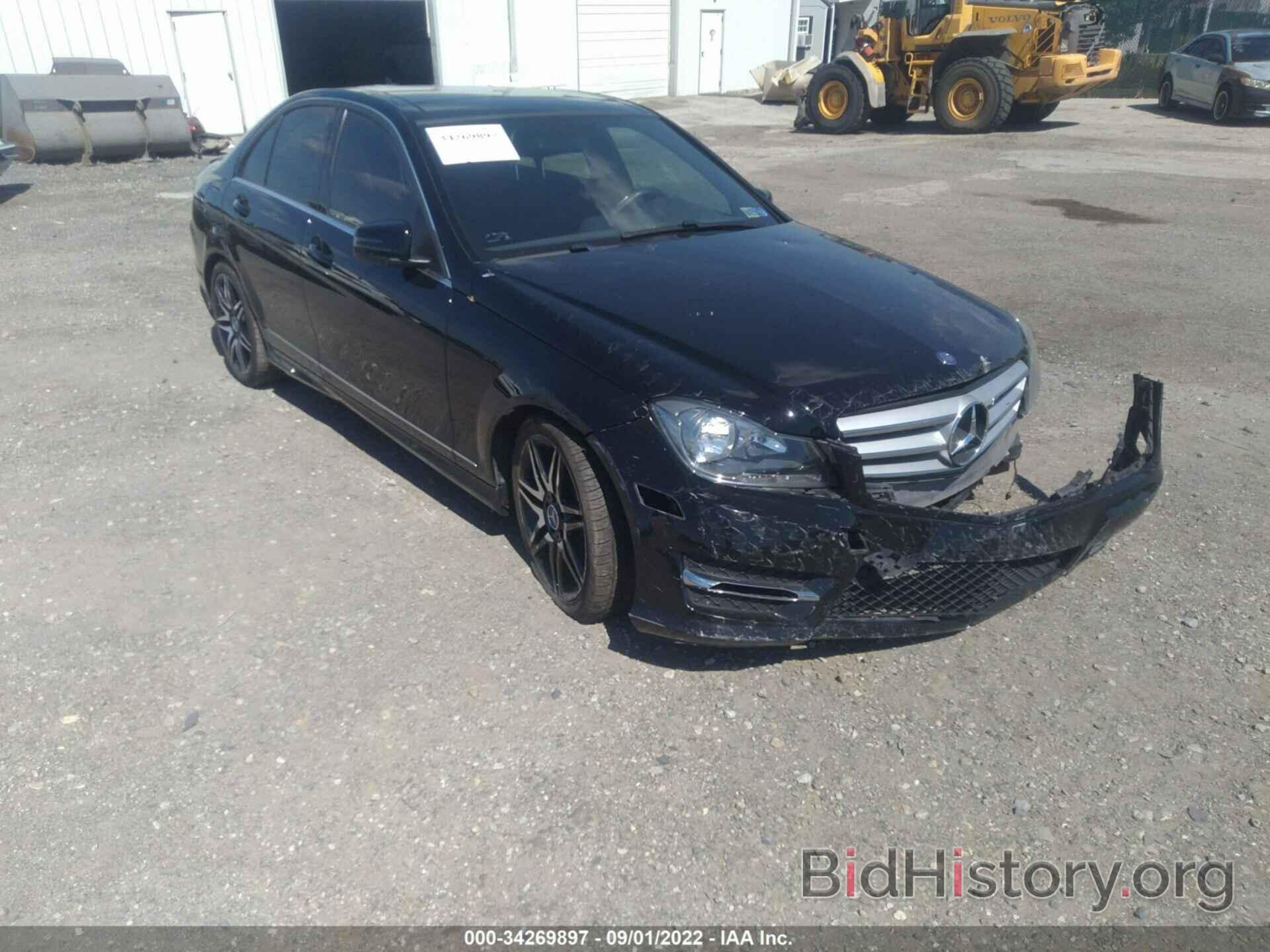 Photo WDDGF8AB8DR273917 - MERCEDES-BENZ C-CLASS 2013