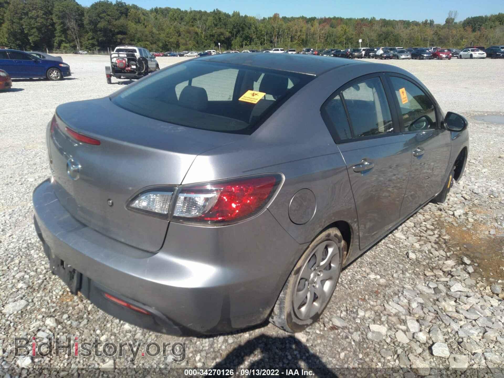 2011 MAZDA MAZDA3 - VIN: JM1BL1UF7B1412465 - Фото 4