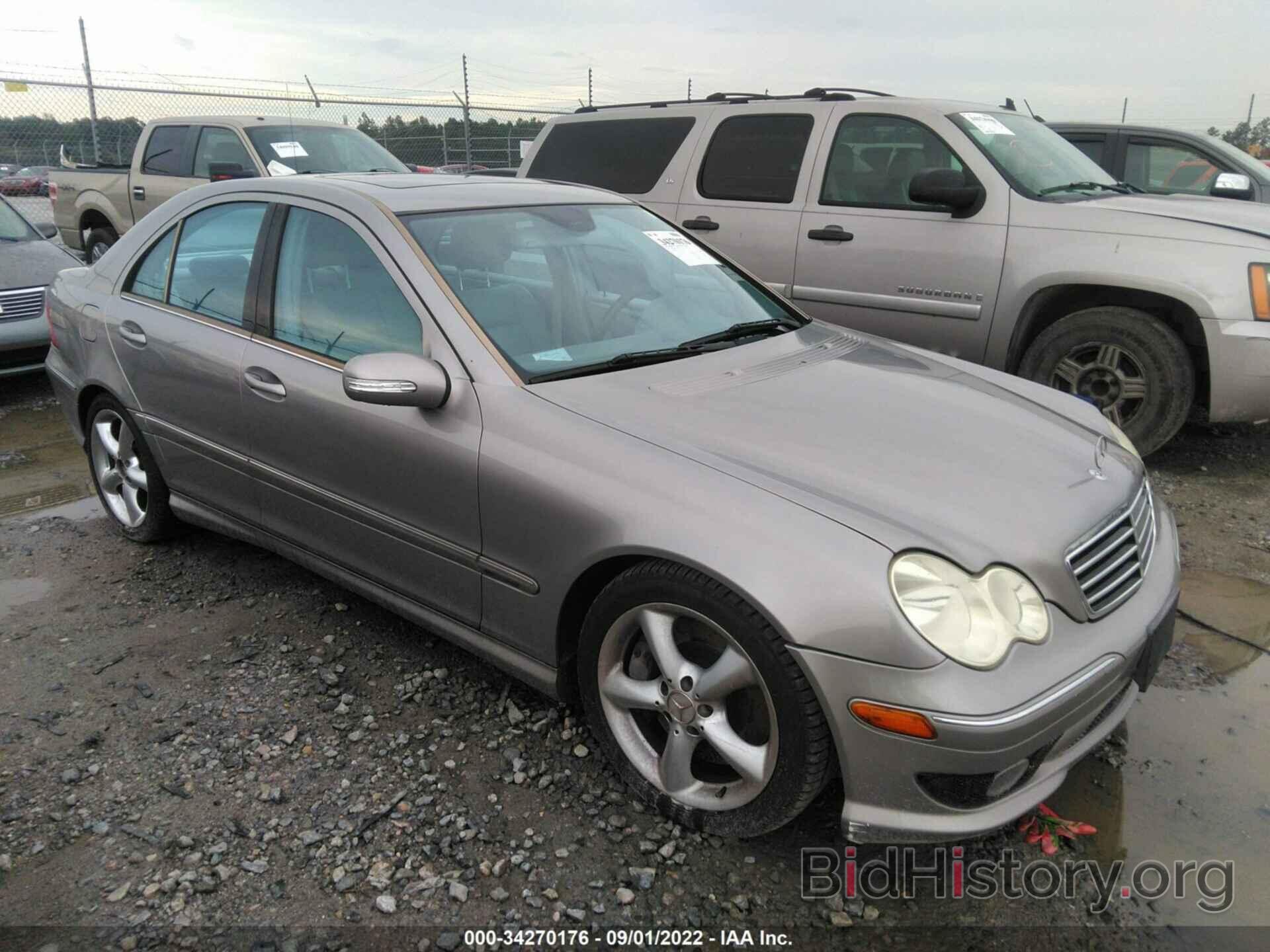 Photo WDBRF56H76F755828 - MERCEDES-BENZ C-CLASS 2006