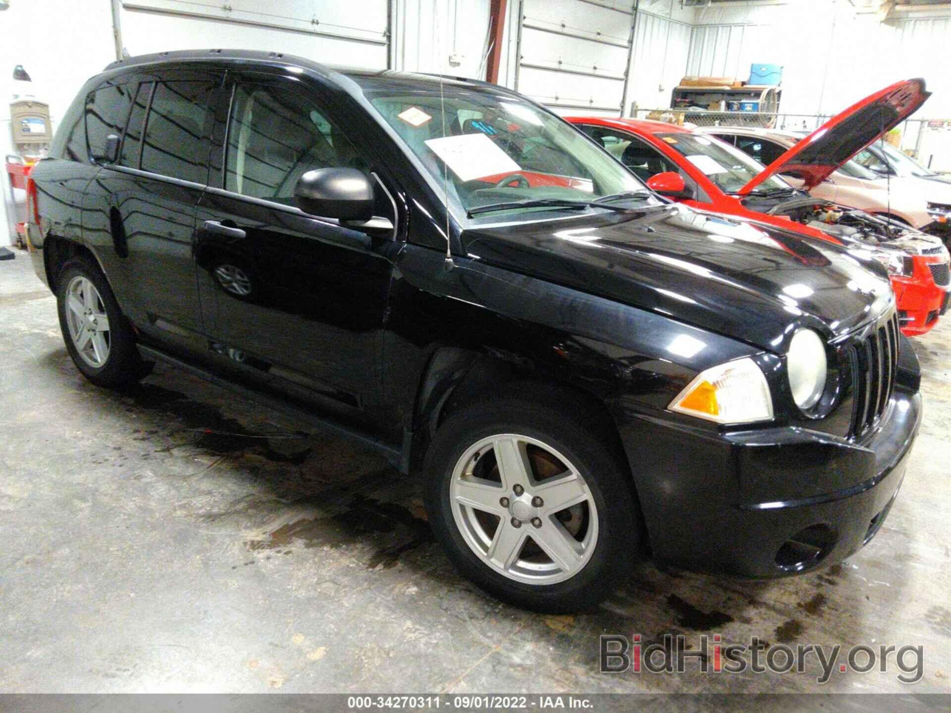 Фотография 1J8FF47W77D428735 - JEEP COMPASS 2007