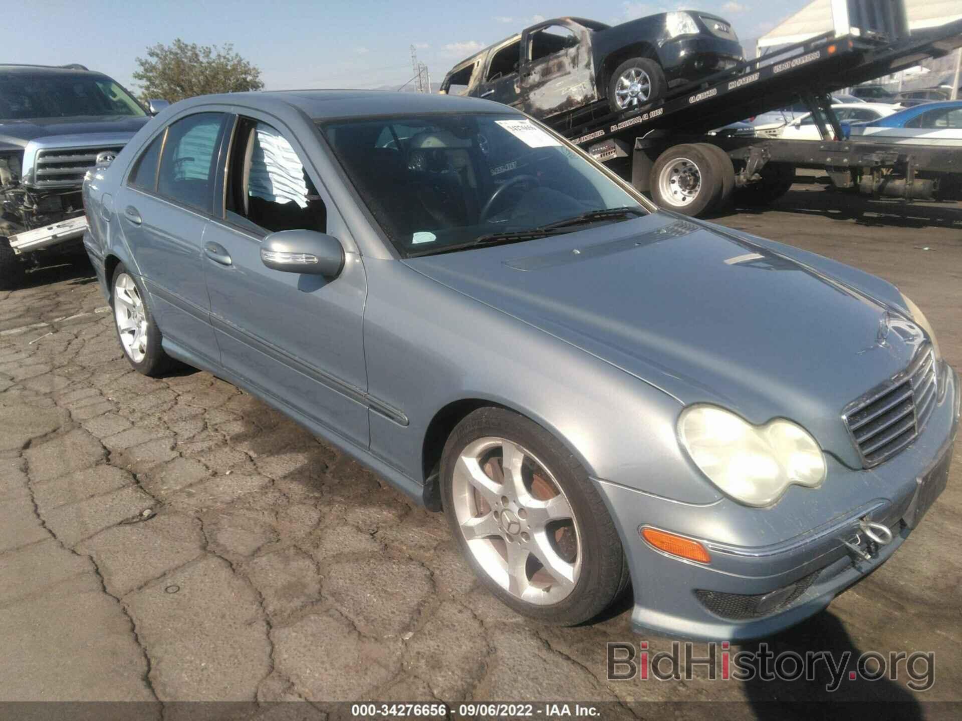 Photo WDBRF52H07F918570 - MERCEDES-BENZ C-CLASS 2007