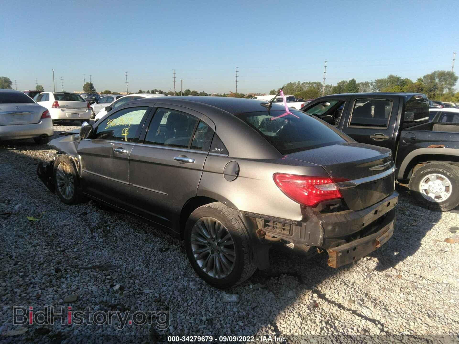 2012 CHRYSLER 200 - VIN: 1C3CCBCB2CN191090 - Фото 3