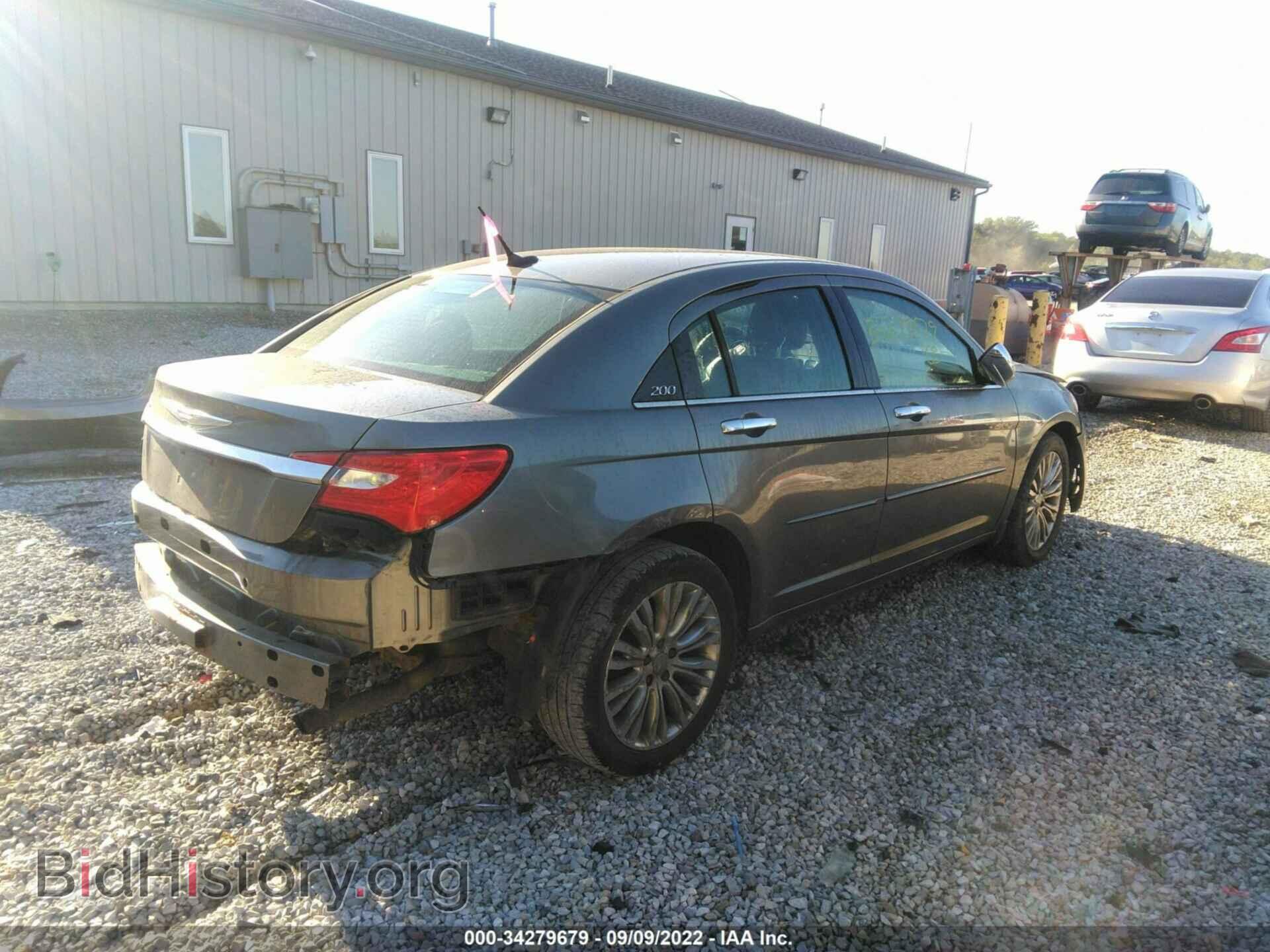 2012 CHRYSLER 200 - VIN: 1C3CCBCB2CN191090 - Фото 4