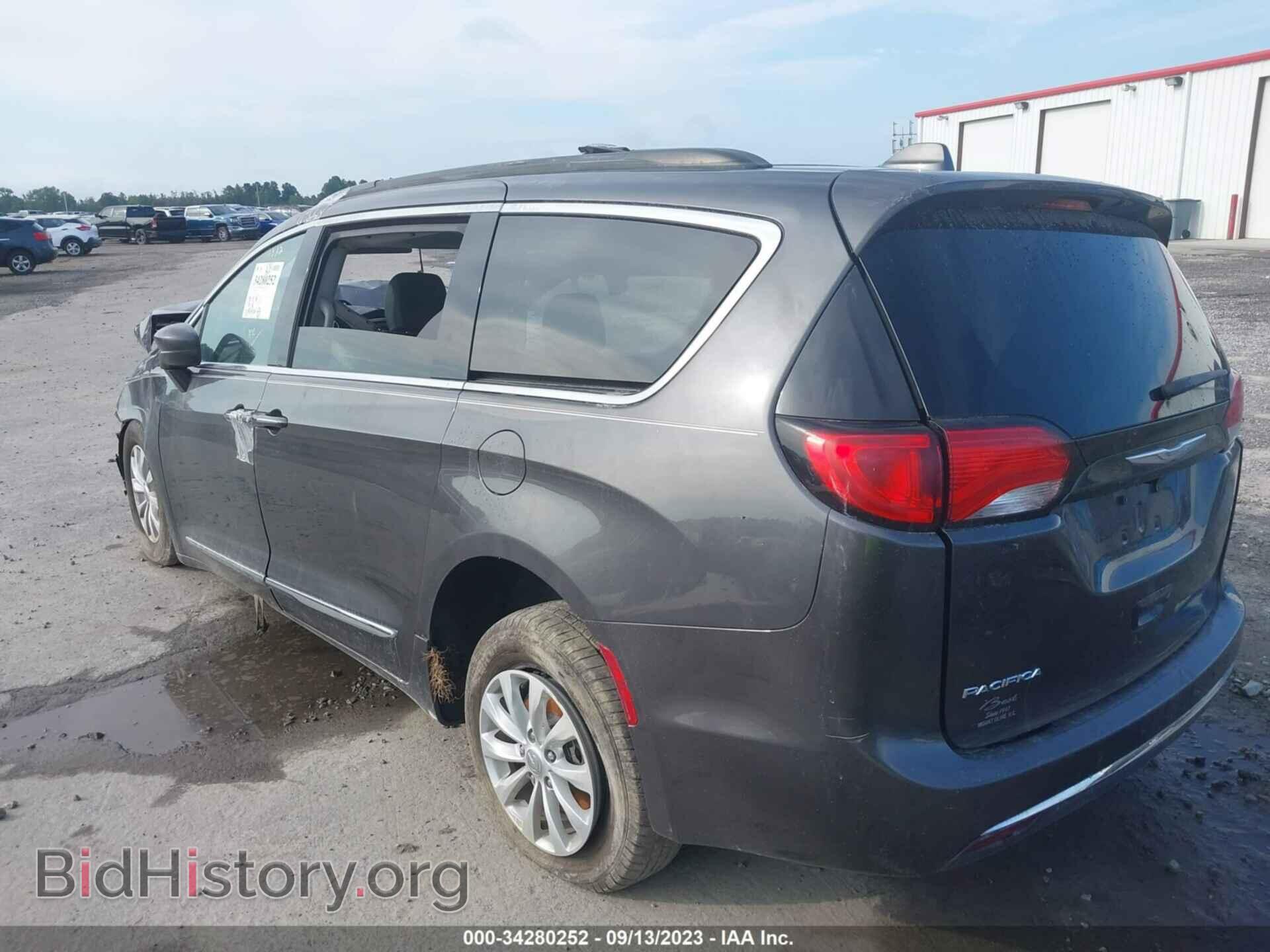 2017 CHRYSLER PACIFICA - VIN: 2C4RC1BG4HR705495 - Photo 3
