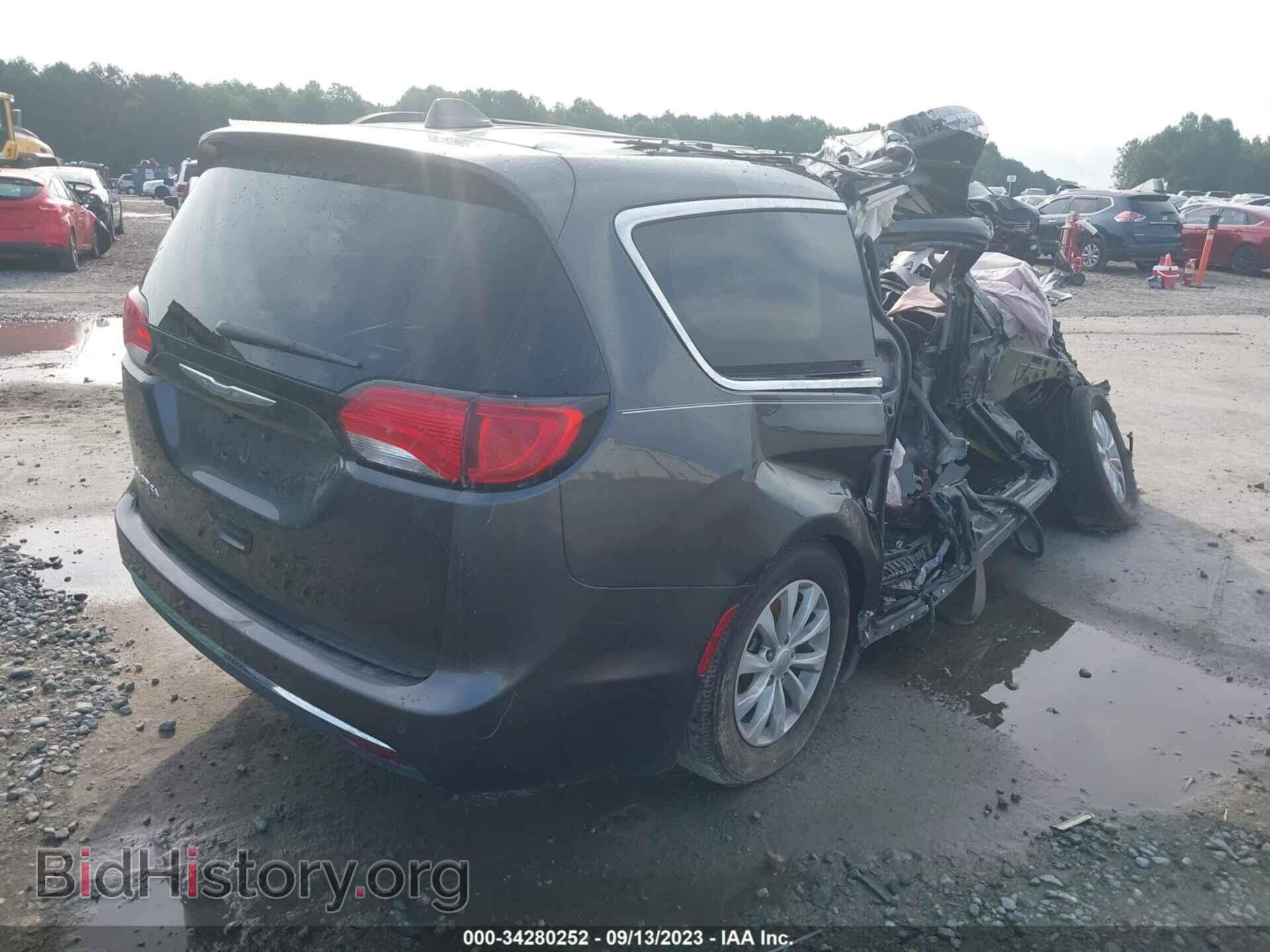 2017 CHRYSLER PACIFICA - VIN: 2C4RC1BG4HR705495 - Photo 4