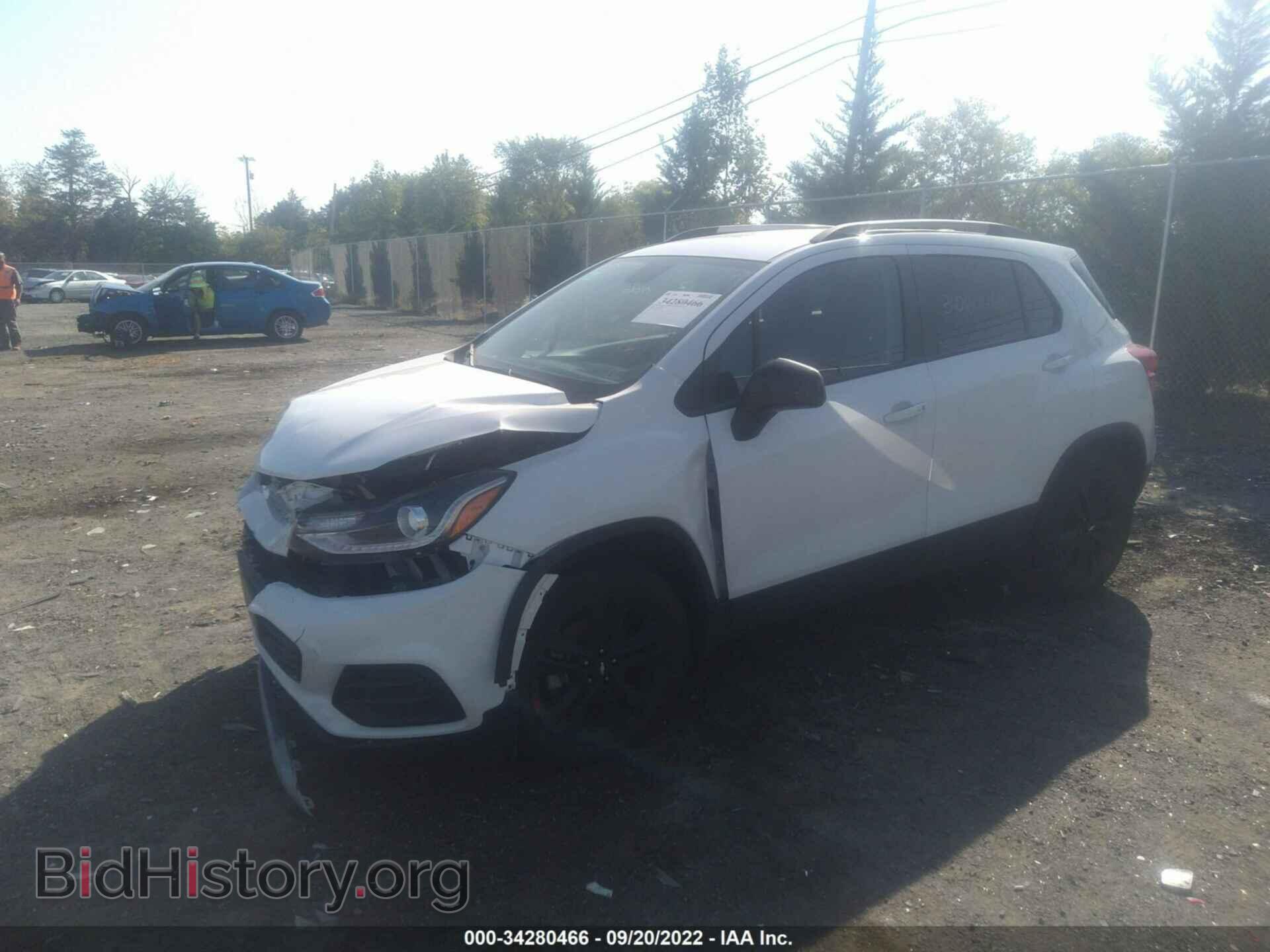 2021 CHEVROLET TRAX - VIN: KL7CJPSM9MB366422 - Фото 2