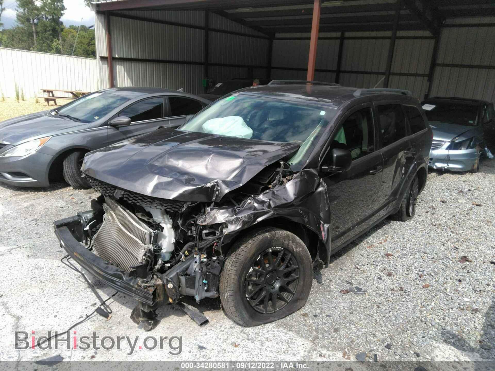 2018 DODGE JOURNEY - VIN: 3C4PDCAB0JT531384 - Фото 2