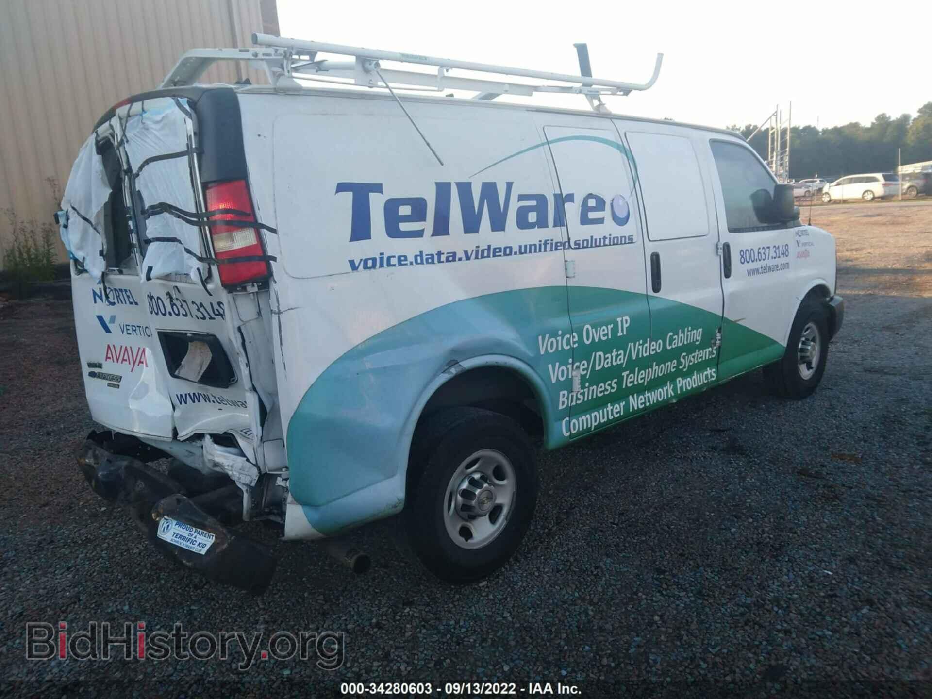 2011 CHEVROLET EXPRESS CARGO VAN - VIN: 1GCWGFBA8B1163491 - Фото 4
