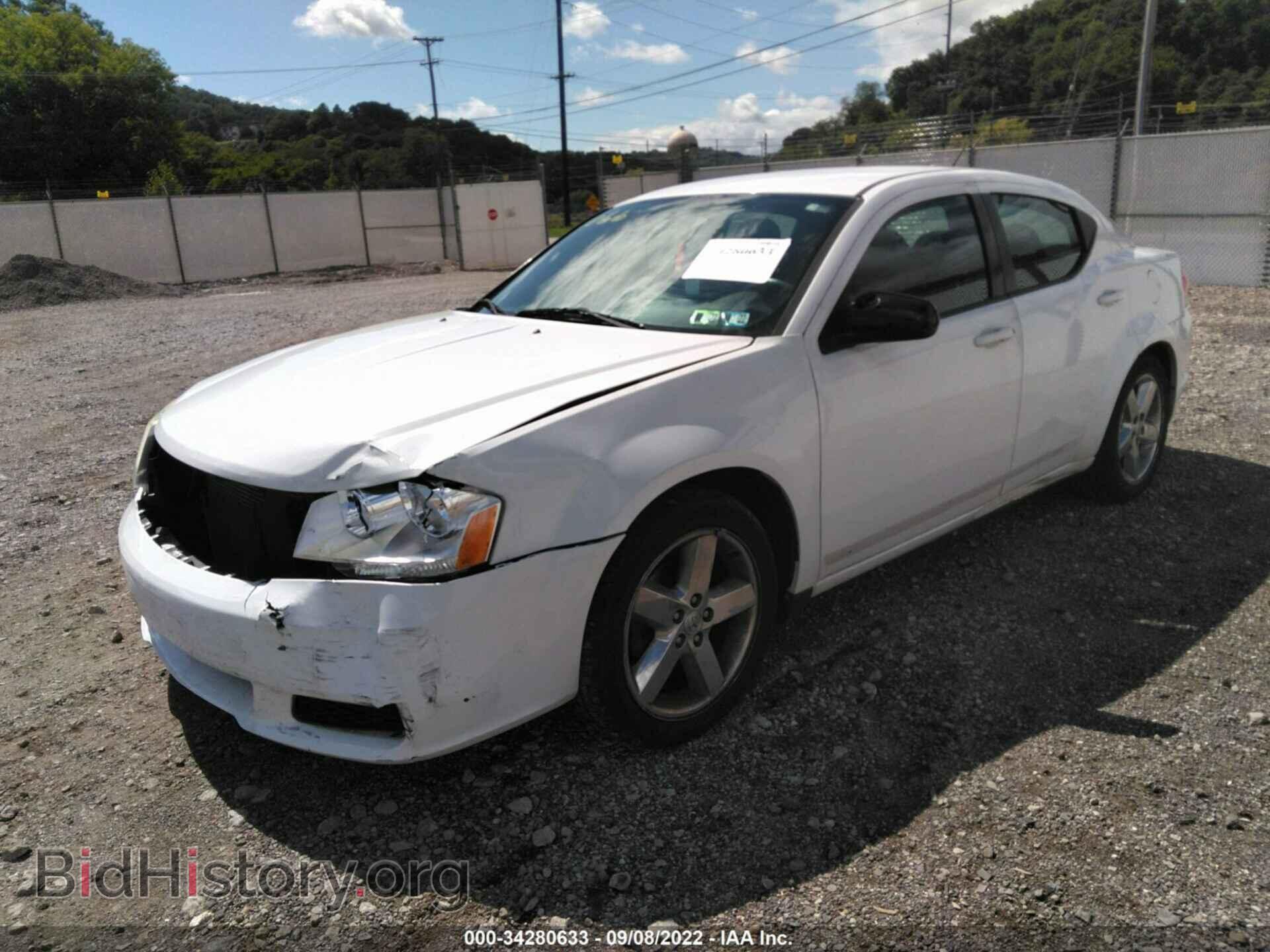 2011 DODGE AVENGER - VIN: 1B3BD1FB1BN561066 - Photo 2
