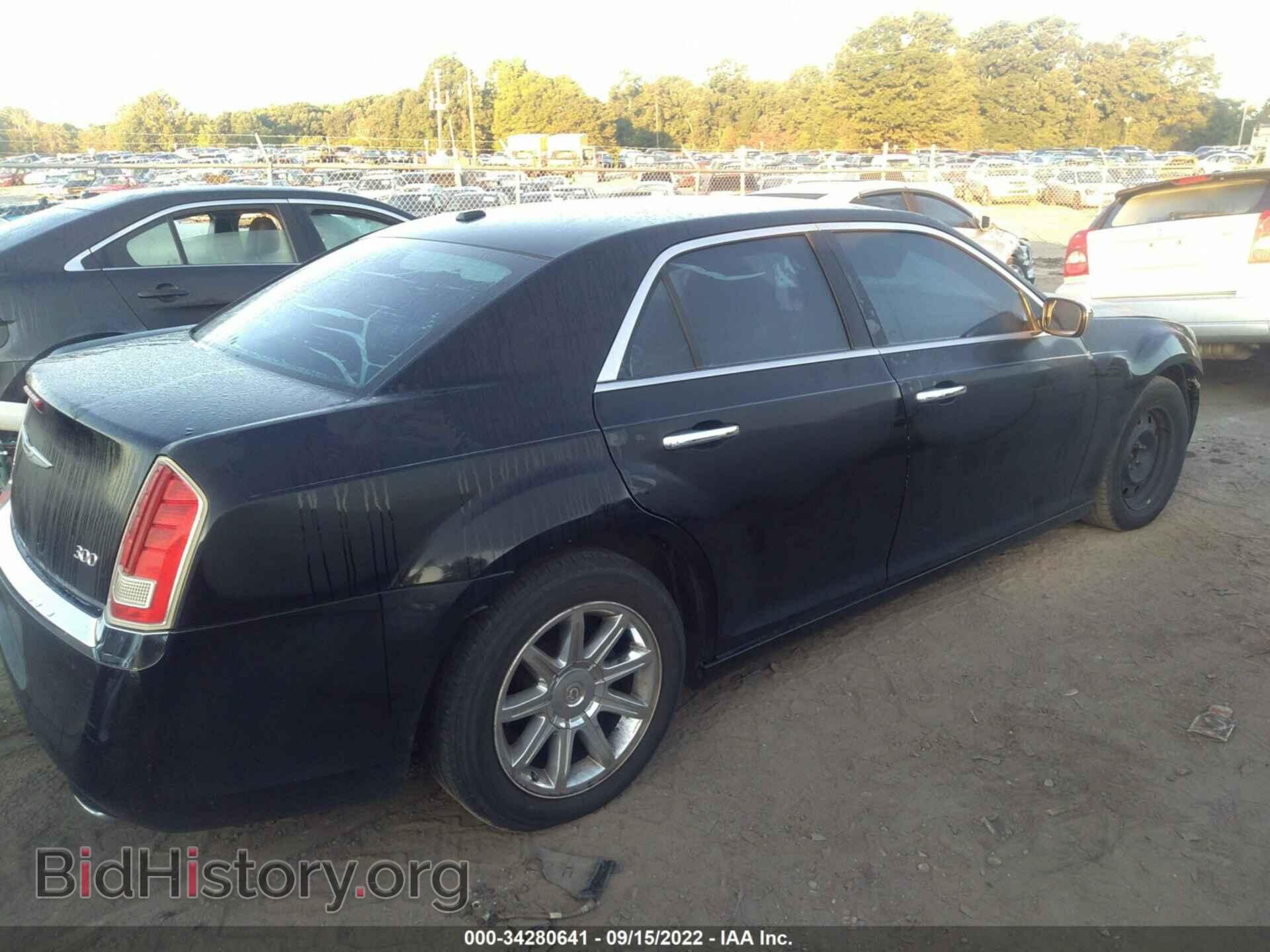 2012 CHRYSLER 300 - VIN: 2C3CCACG6CH166904 - Фото 4