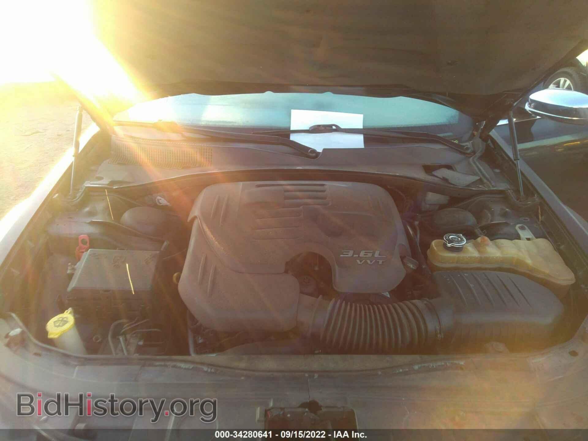 2012 CHRYSLER 300 - VIN: 2C3CCACG6CH166904 - Фото 10