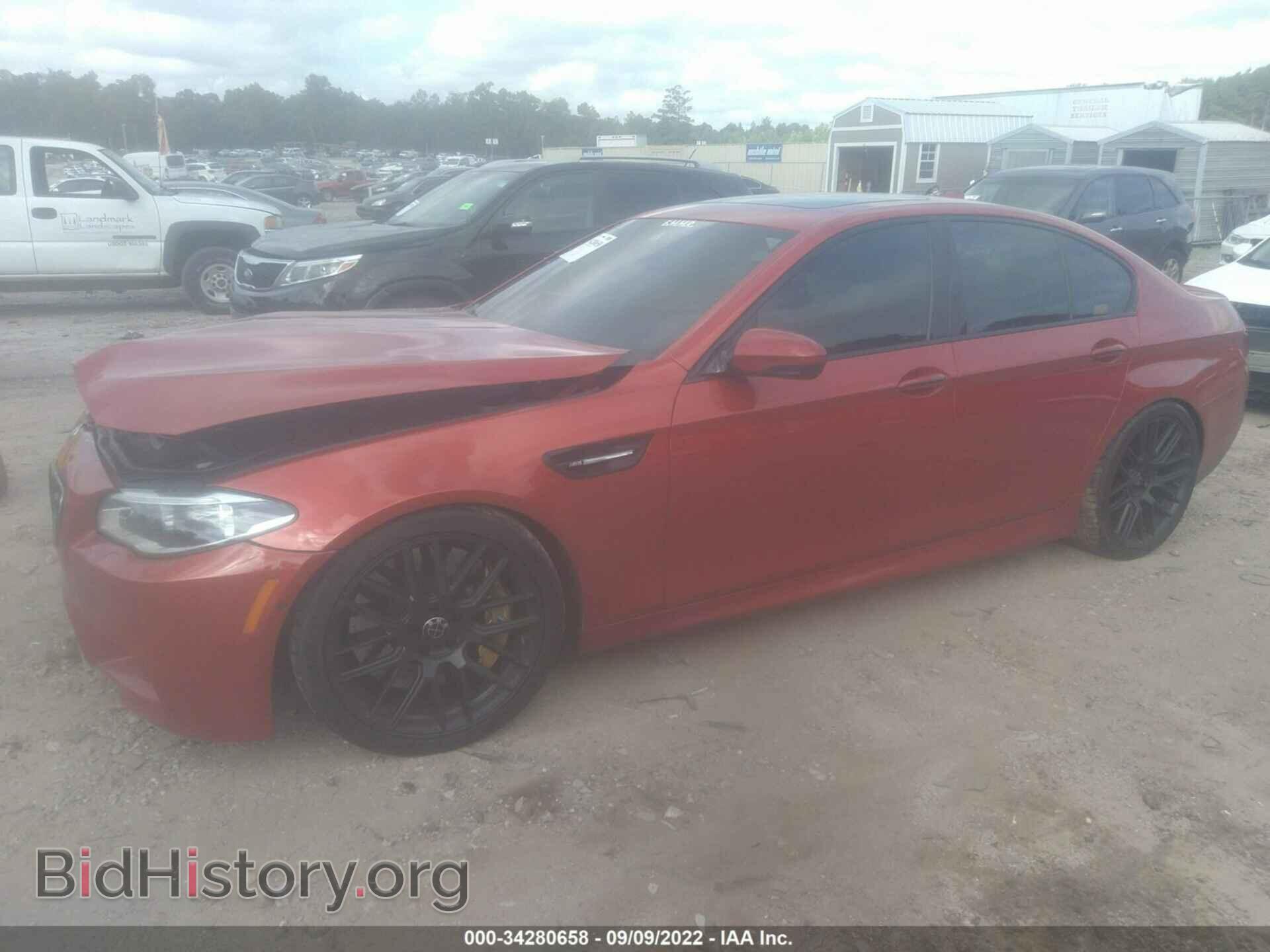 2014 BMW M5 - VIN: WBSFV9C53ED593014 - Фото 2