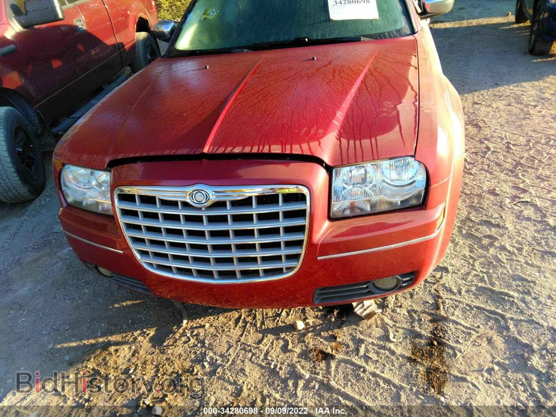 2010 CHRYSLER 300 - VIN: 2C3CA5CV5AH325727 - Фото 6