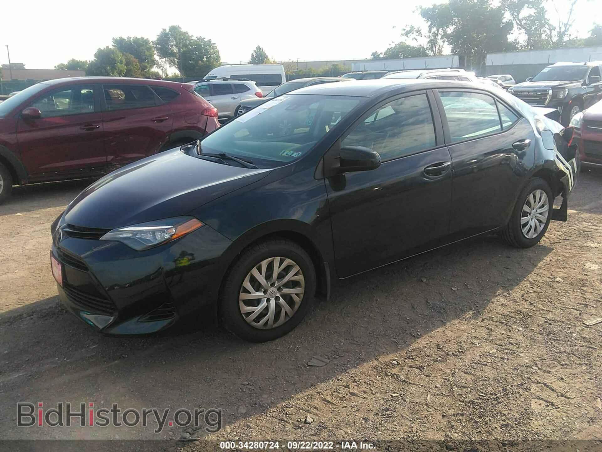 2017 TOYOTA COROLLA - VIN: 2T1BURHEXHC812053 - Фото 2