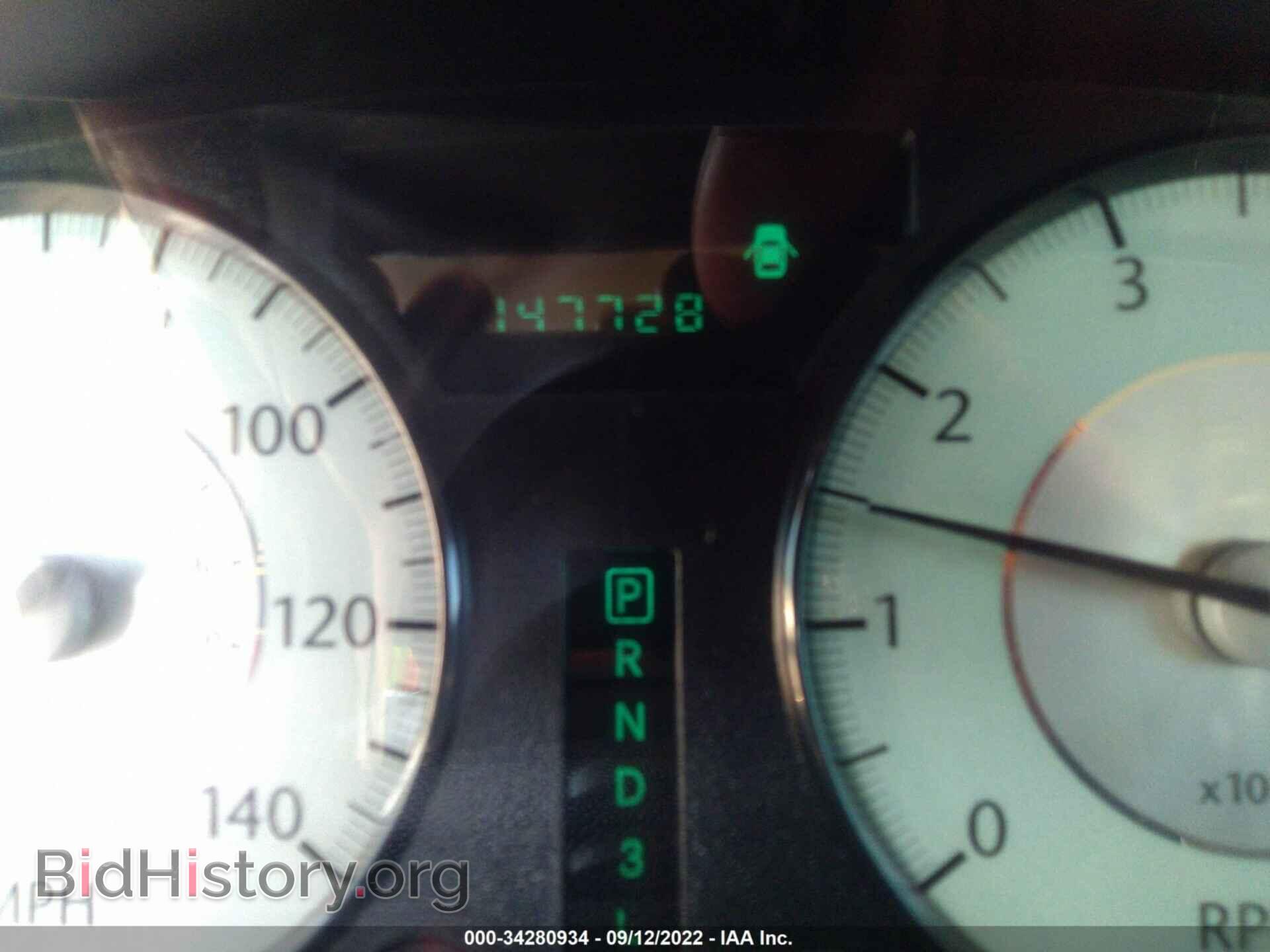 2010 CHRYSLER 300 - VIN: 2C3CA5CV8AH180229 - Фото 7
