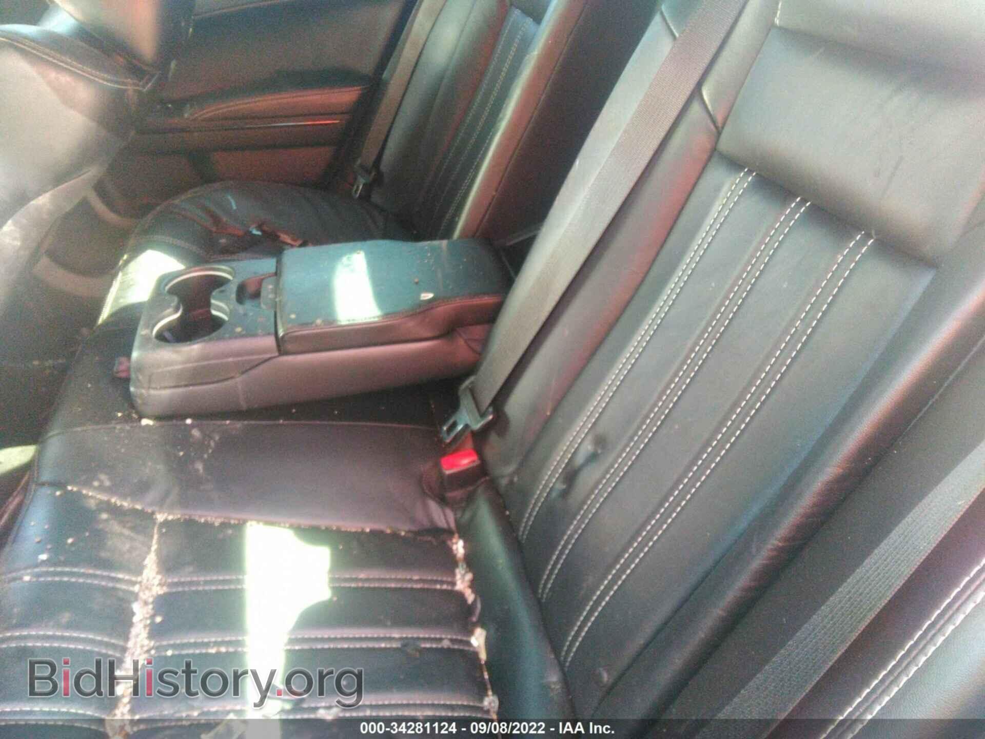 2016 CHRYSLER 300 - VIN: 2C3CCAGG8GH321176 - Фото 8