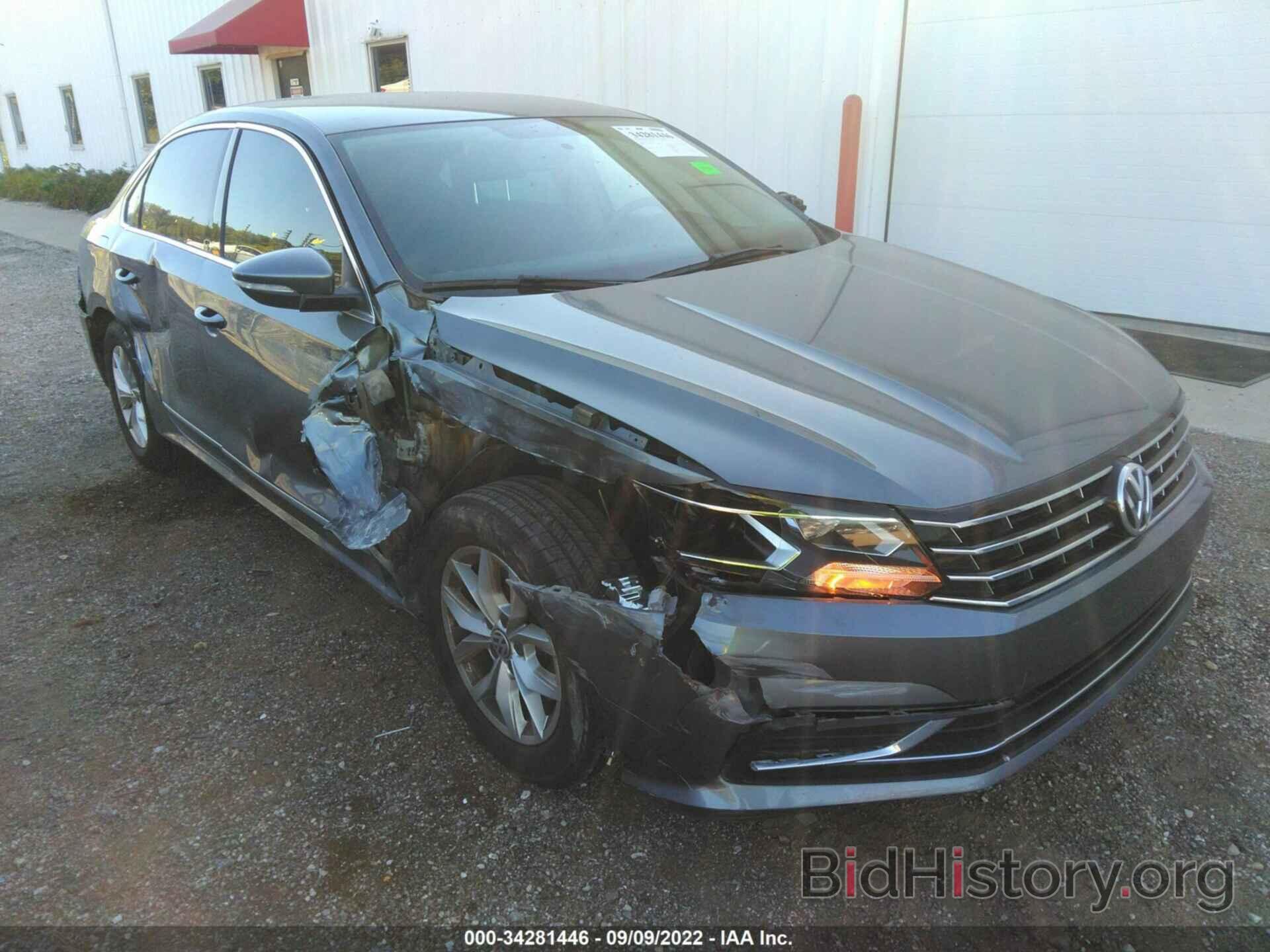 Photo 1VWAT7A35GC059628 - VOLKSWAGEN PASSAT 2016