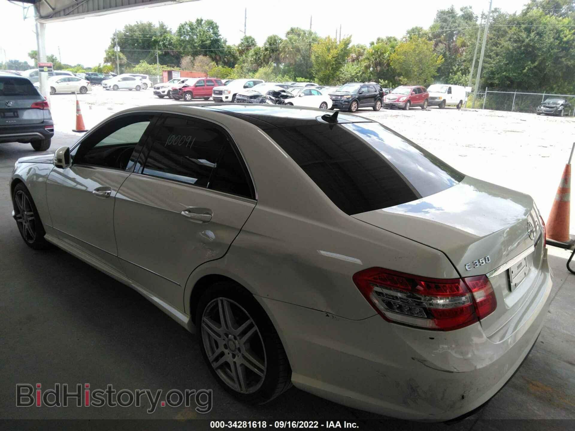 2010 MERCEDES-BENZ E-CLASS - VIN: WDDHF8HB4AA059298 - Фото 3