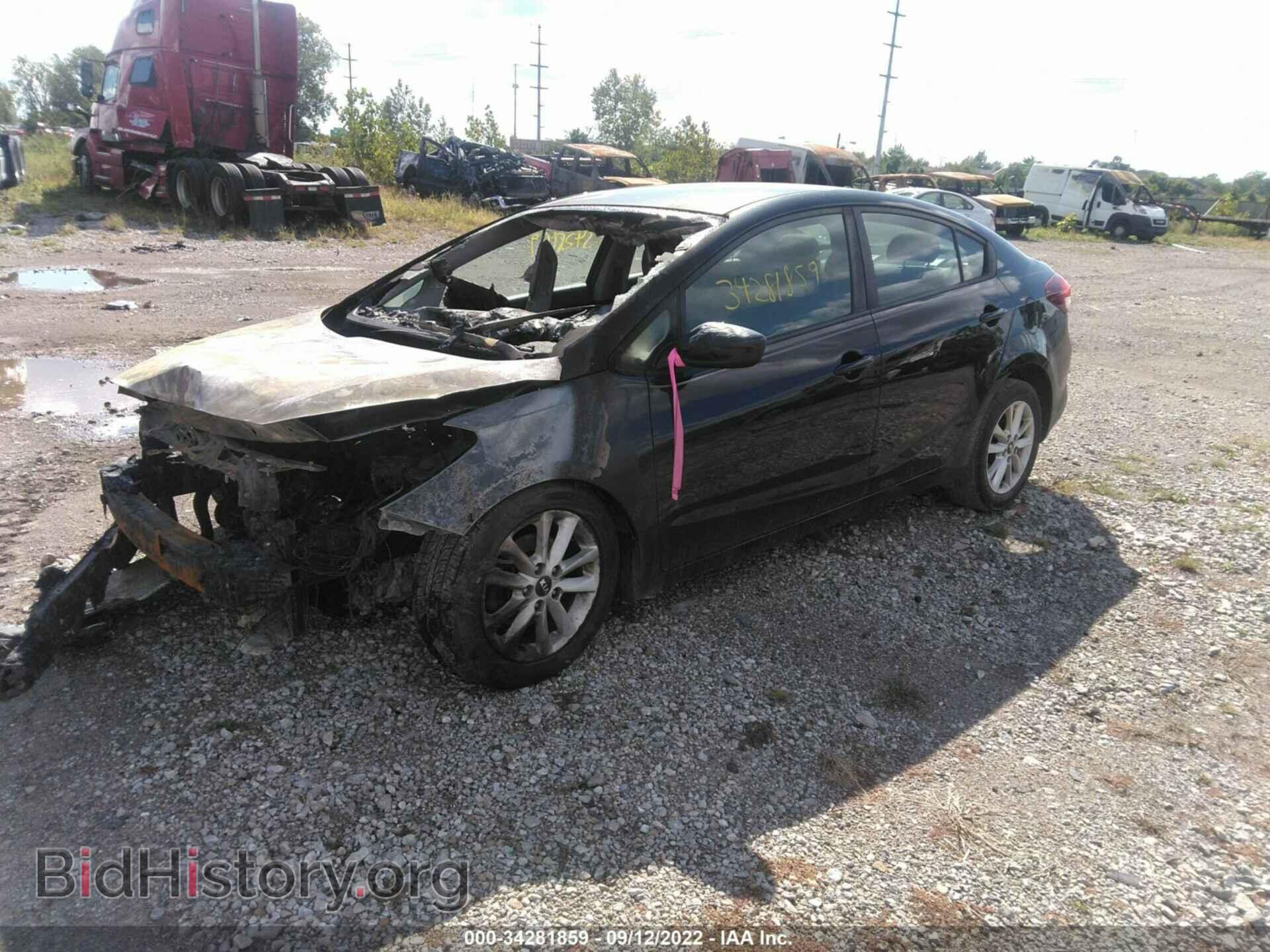 2017 KIA FORTE - VIN: 3KPFL4A74HE083097 - Фото 2