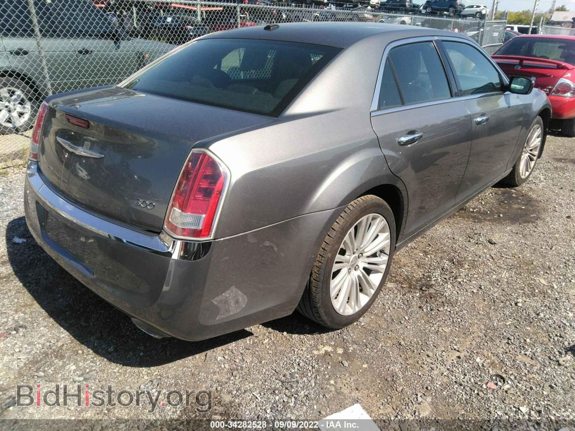 2011 CHRYSLER 300 - VIN: 2c3ca5cg2bh585263 - Фото 4