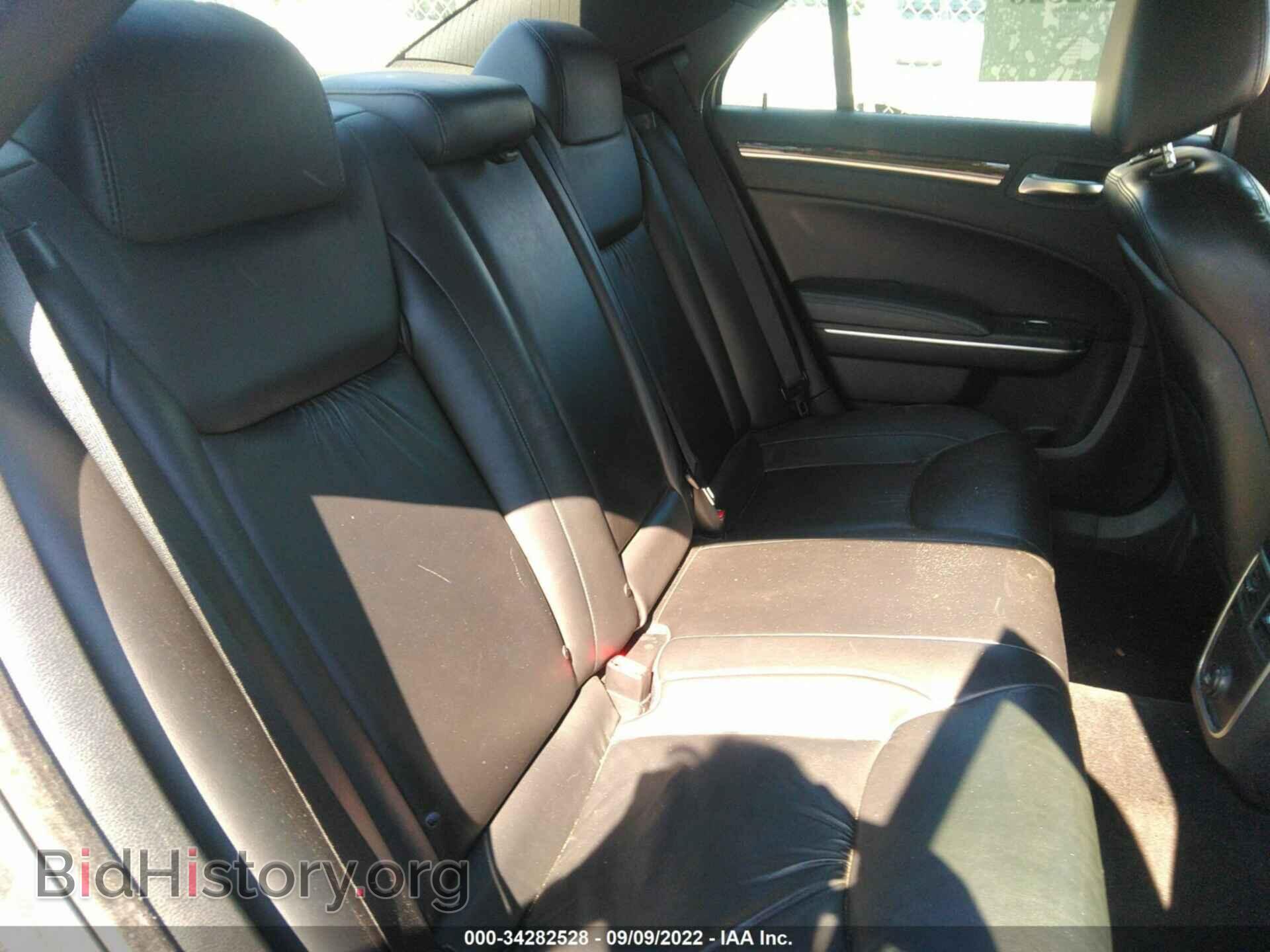 2011 CHRYSLER 300 - VIN: 2c3ca5cg2bh585263 - Фото 8