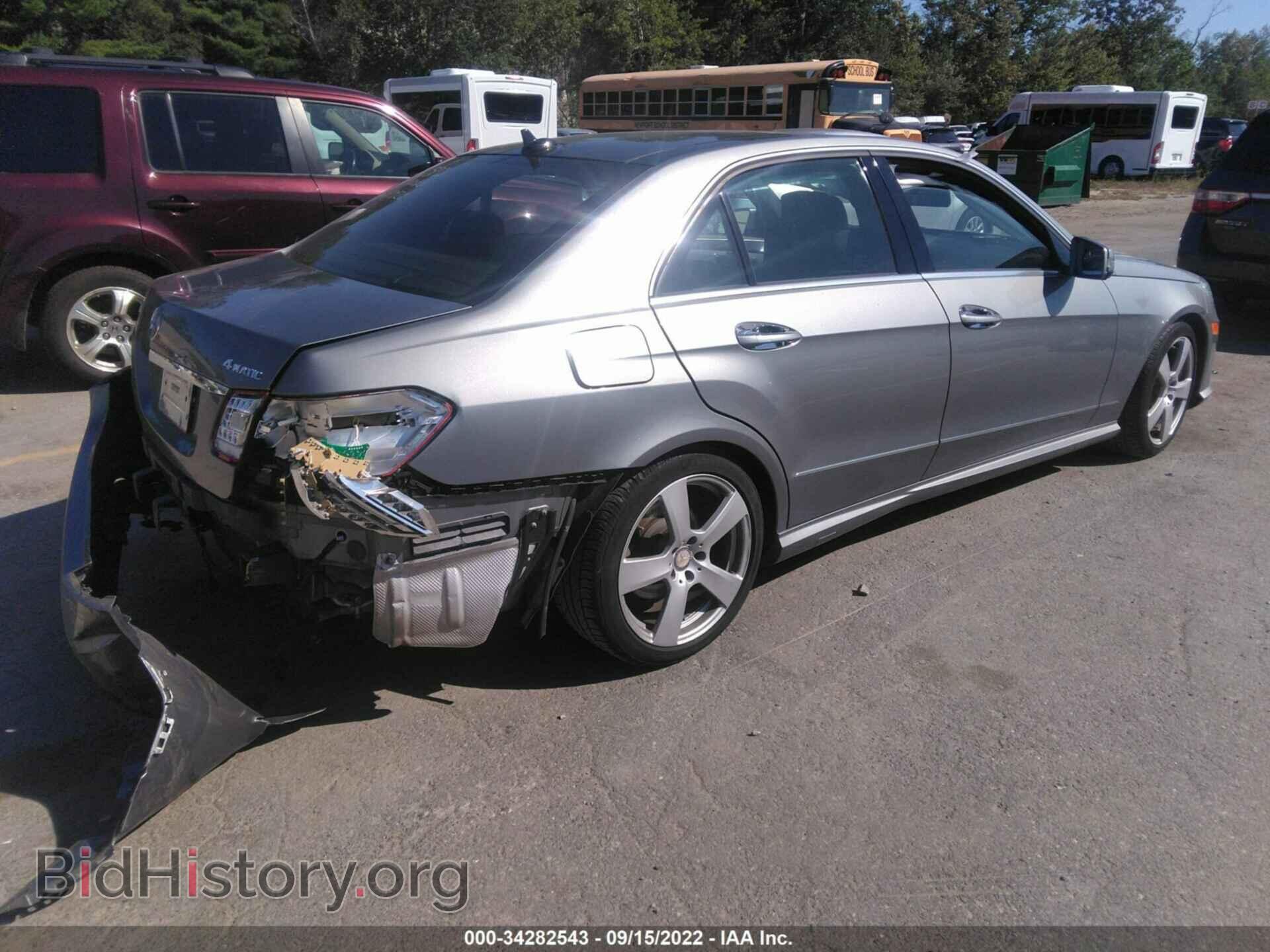 2011 MERCEDES-BENZ E-CLASS - VIN: WDDHF8HB9BA332950 - Фото 4