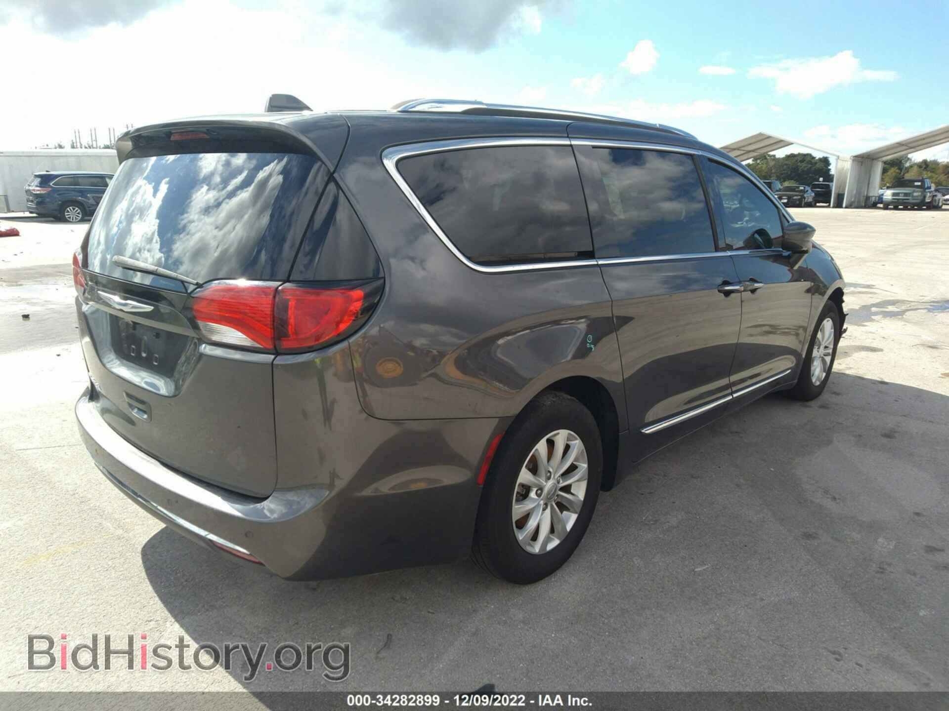 2018 CHRYSLER PACIFICA - VIN: 2C4RC1BG1JR204070 - Фото 4