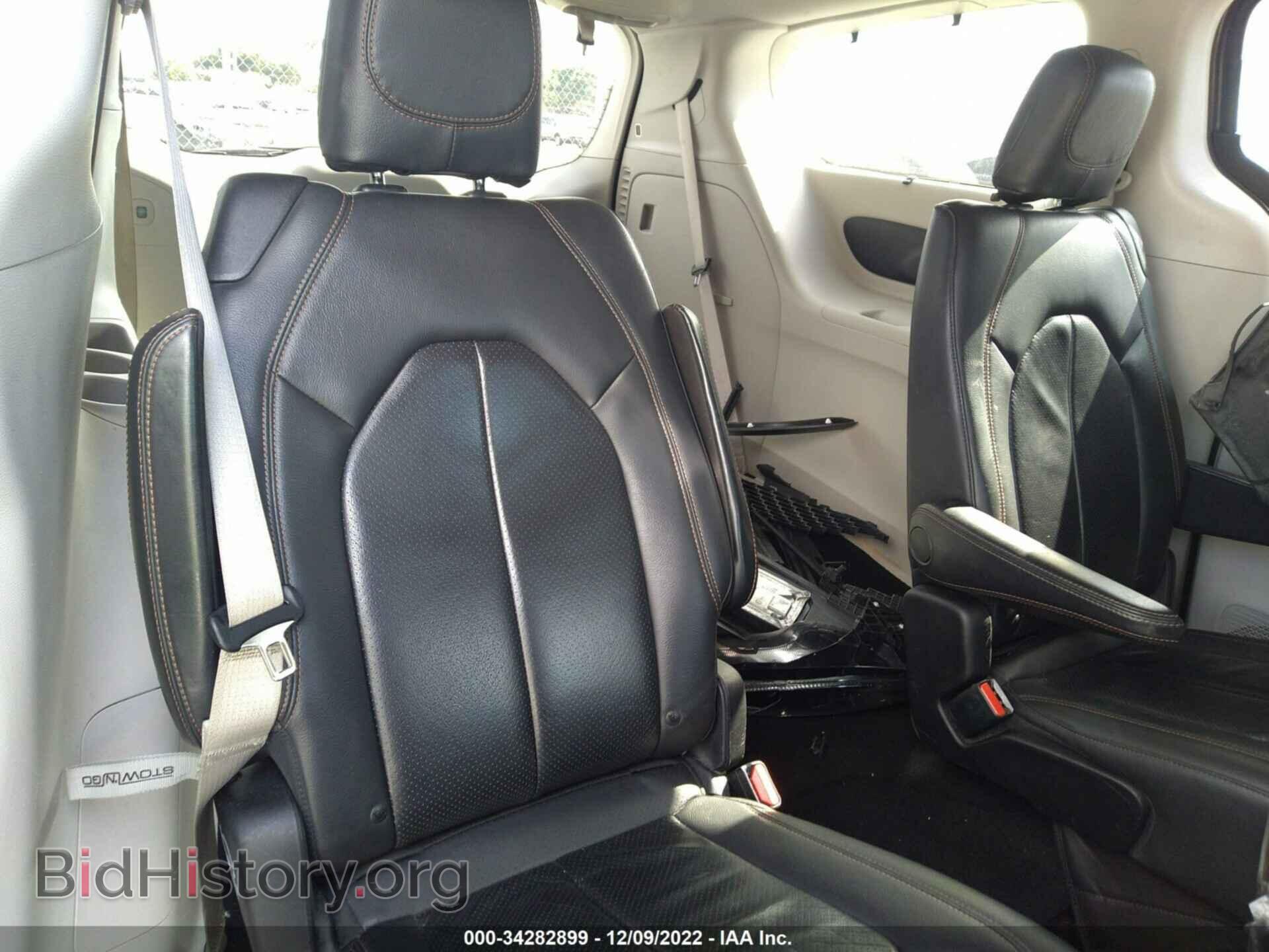 2018 CHRYSLER PACIFICA - VIN: 2C4RC1BG1JR204070 - Фото 8