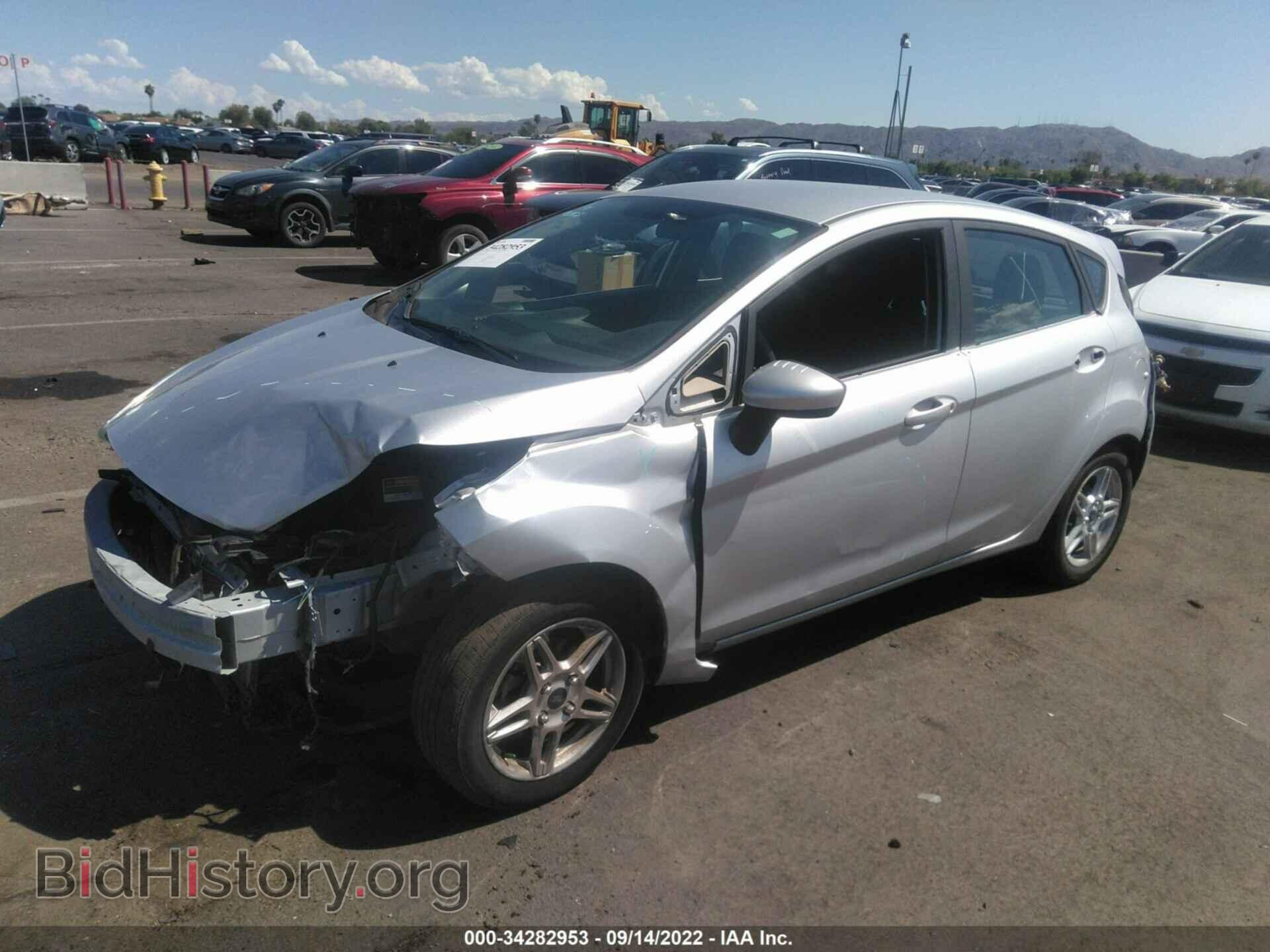 2018 FORD FIESTA - VIN: 3FADP4EJ4JM122175 - Фото 2