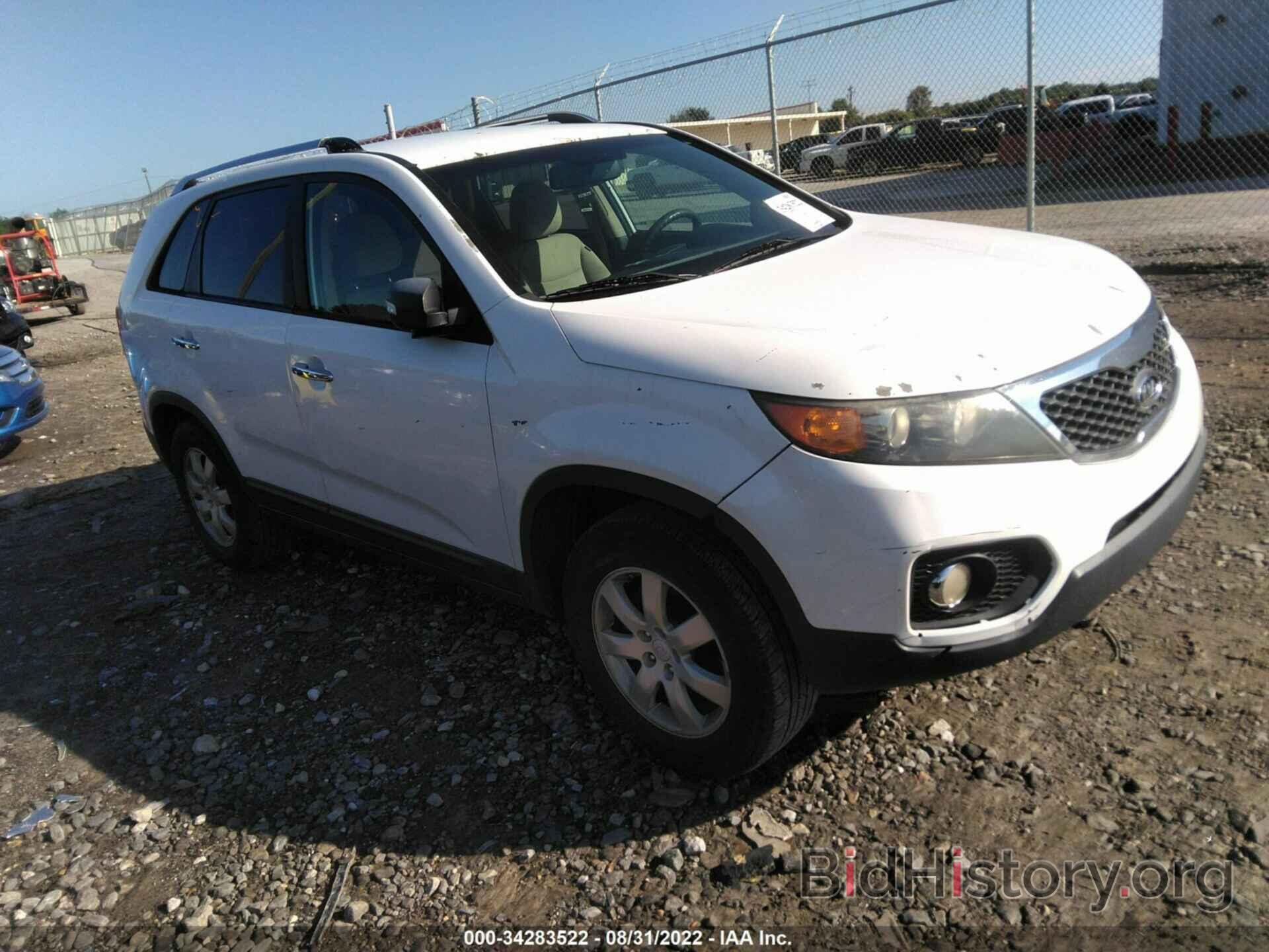 Photo 5XYKT3A17BG030473 - KIA SORENTO 2011