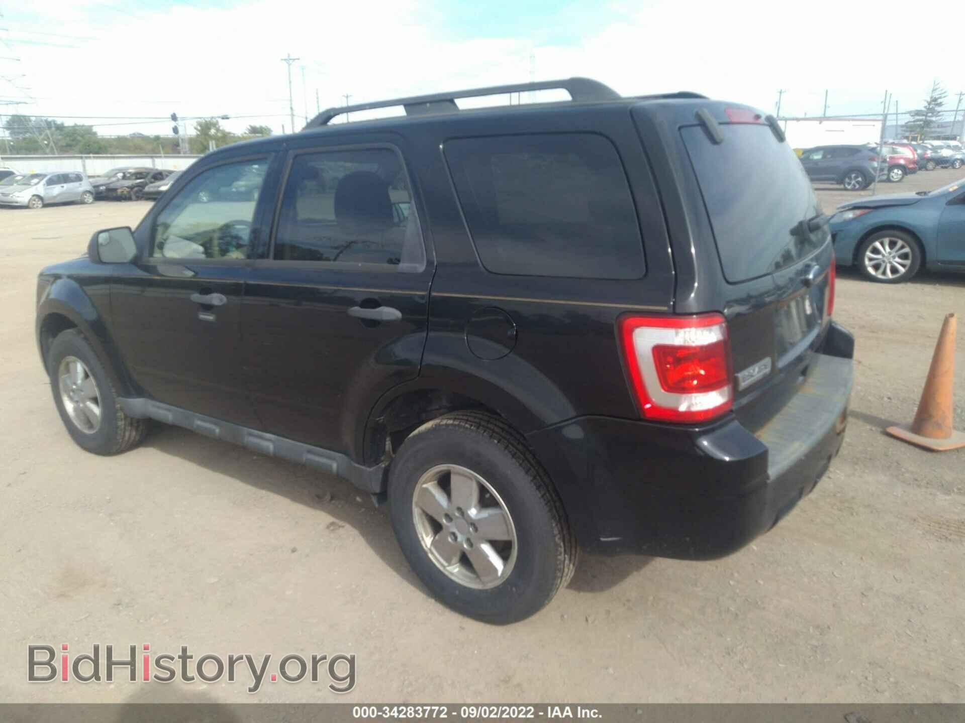 2010 FORD ESCAPE - VIN: 1FMCU9D76AKD21670 - Фото 3